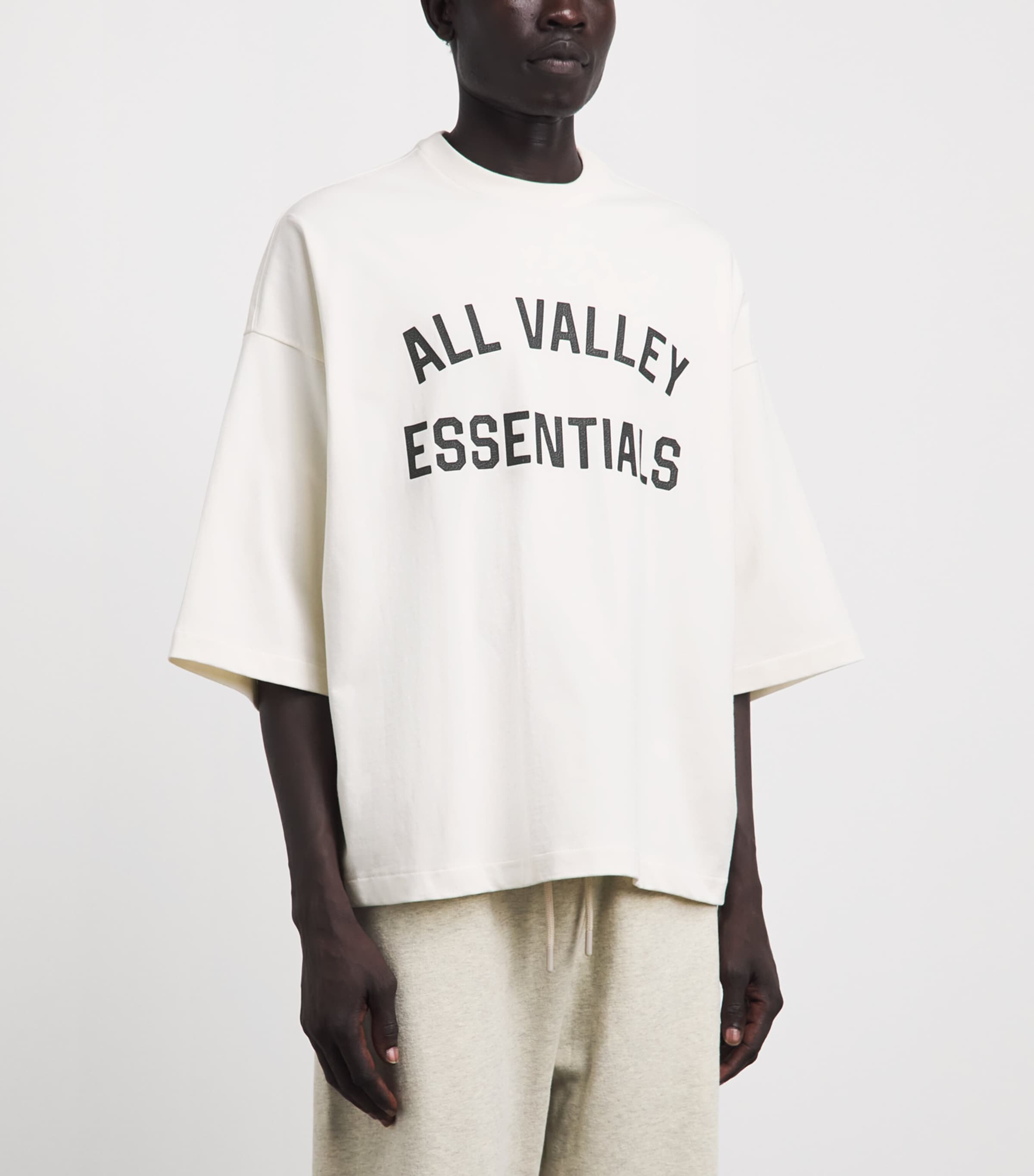 FEAR OF GOD ESSENTIALS Mens Cotton Boxy Merch T-Shirt Ivory Image 4