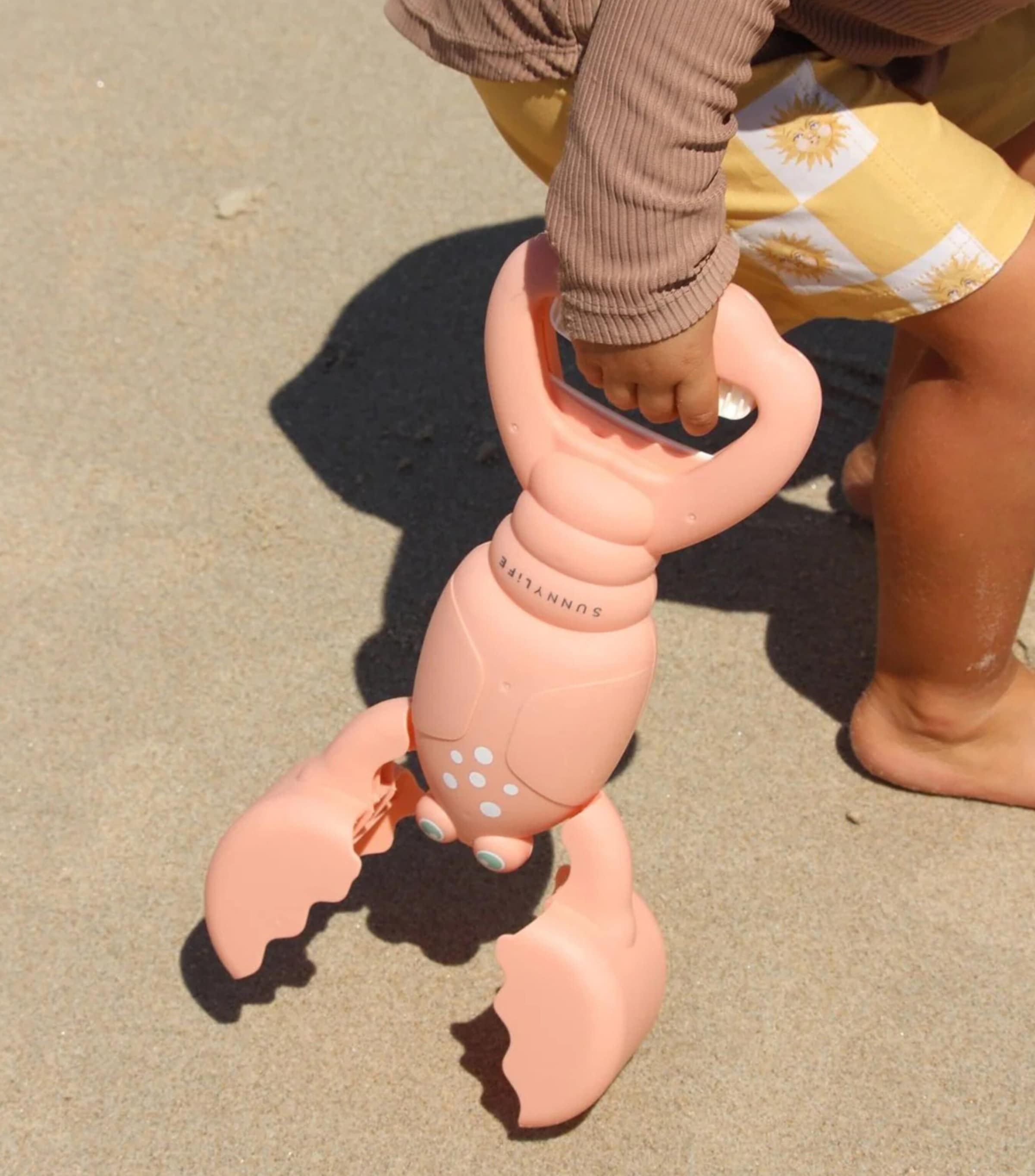 Sunnylife Kids Lobster Sand Claws Lobster Image 2