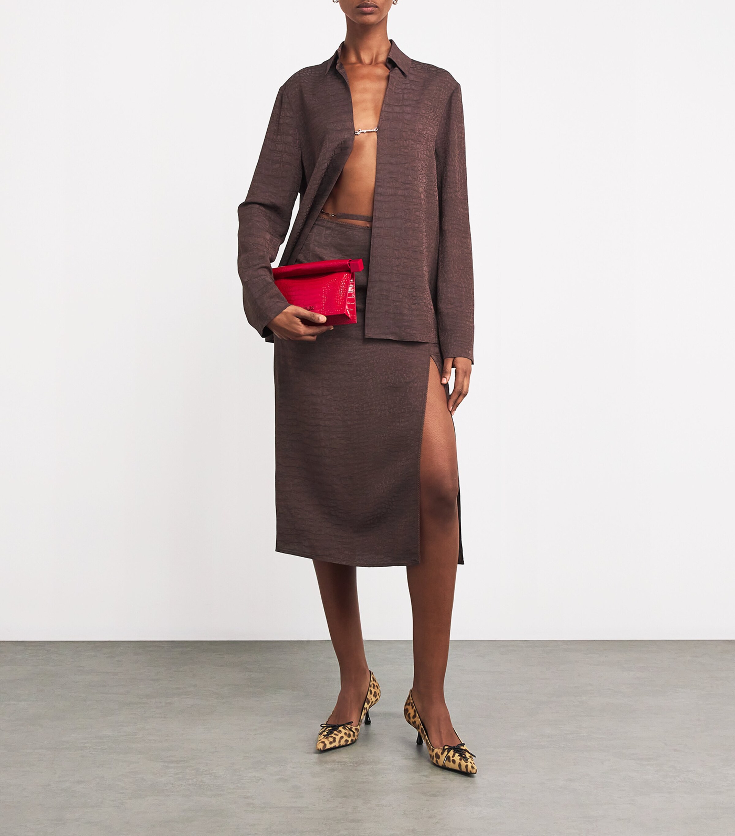 Jacquemus Womens Croc-Effect Belted Midi Skirt Croco Brown Image 2