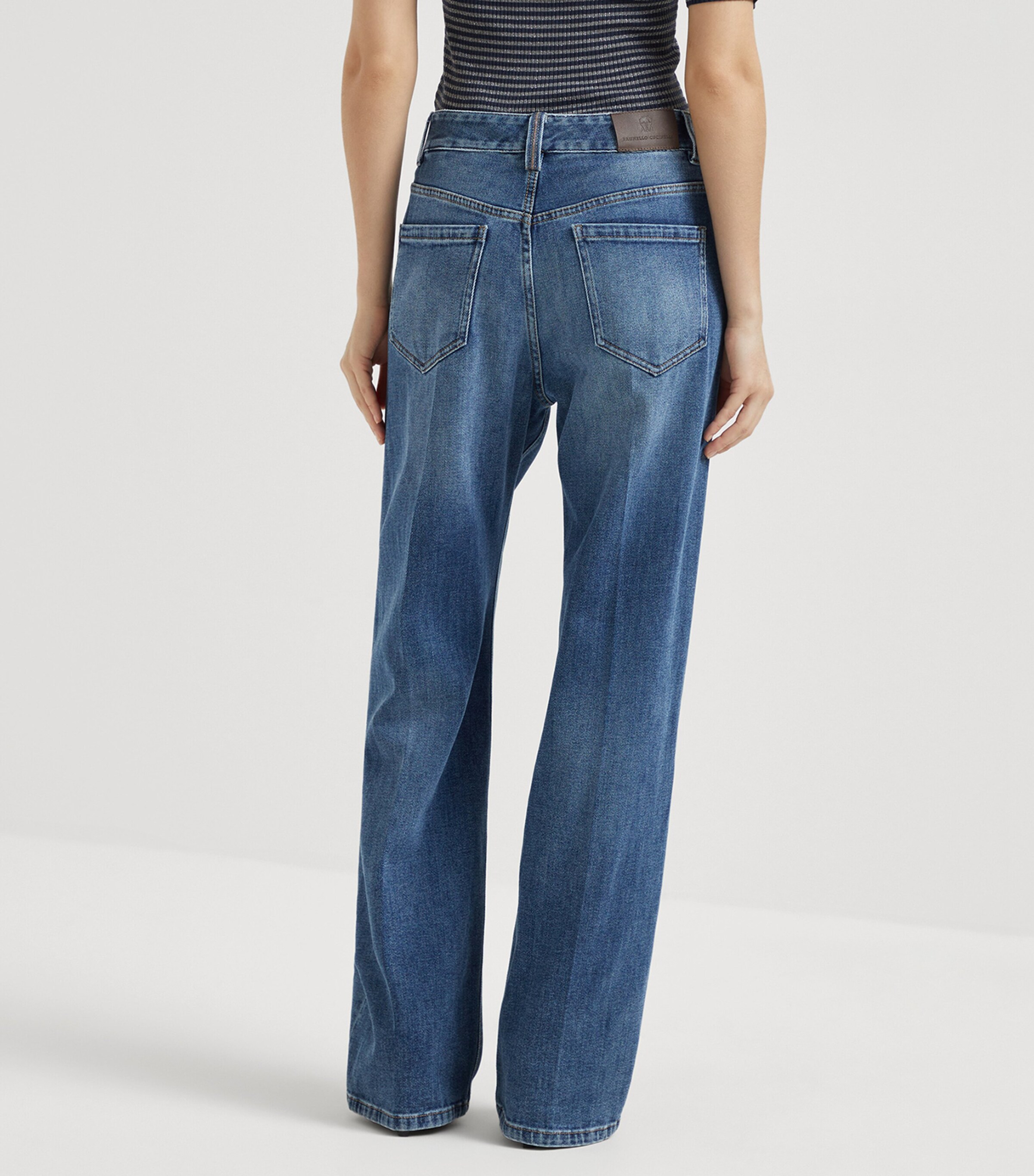 Brunello Cucinelli Womens Contemporary Loose Jeans Image 3