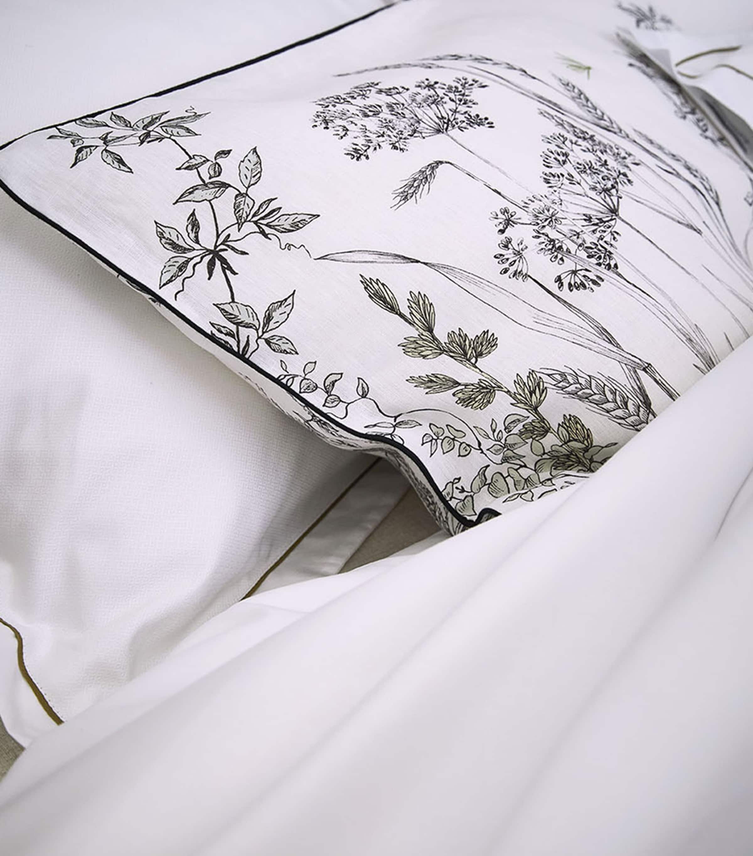 Alexandre Turpault Orsay King Duvet Cover (230cm x 220cm) Bronze Image 2