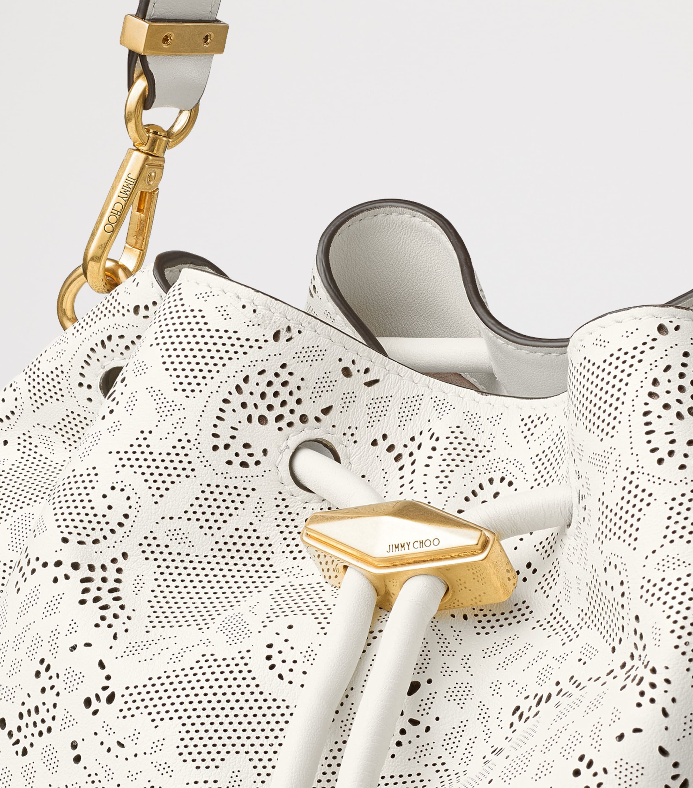 Medium Cinch Leather Shoulder Bag LATTE/GOLD Image 4