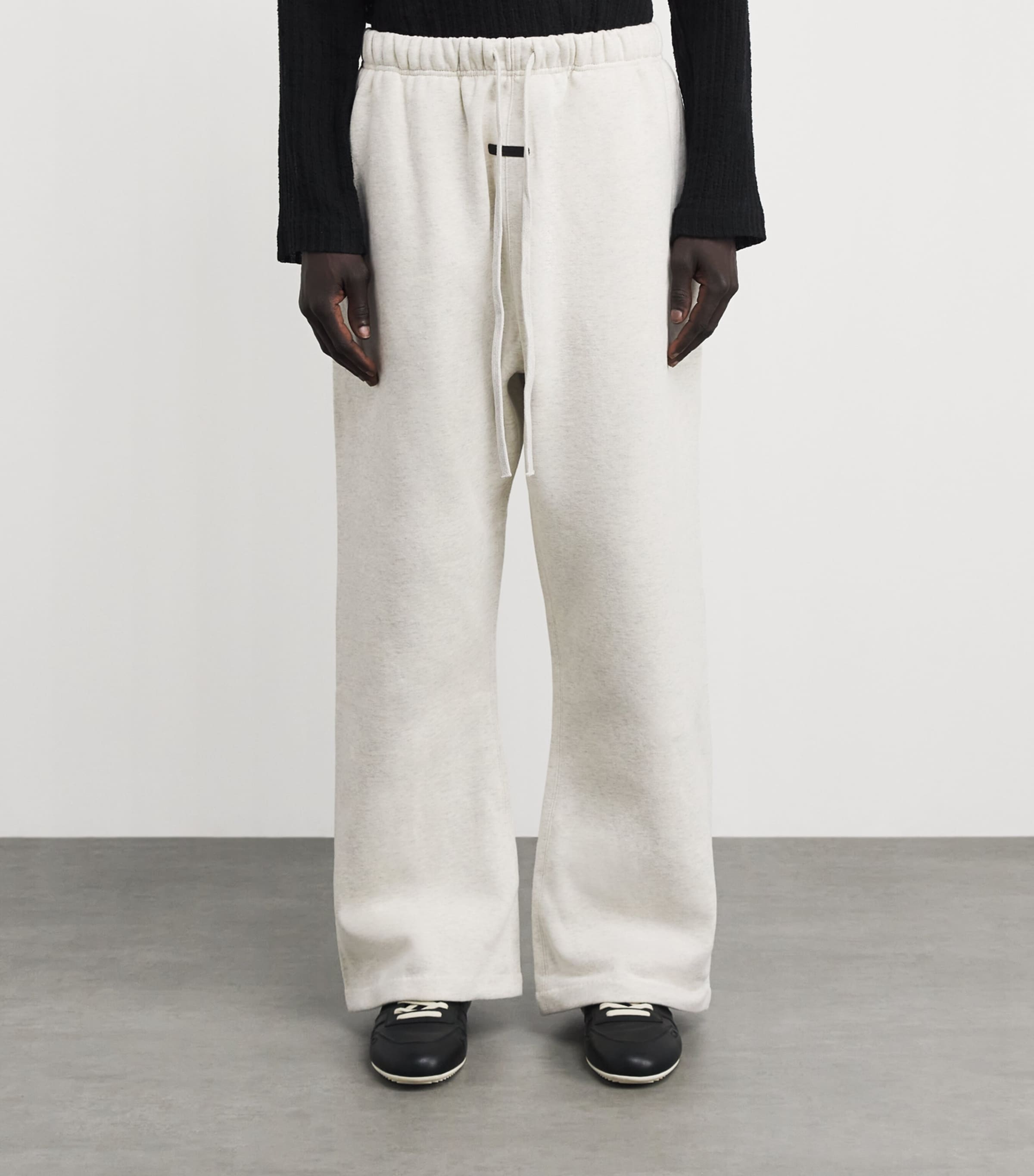 FEAR OF GOD ESSENTIALS Mens Cotton-Blend Signature Flared Sweatpants Oatml Hthr/lght Hthr Image 4