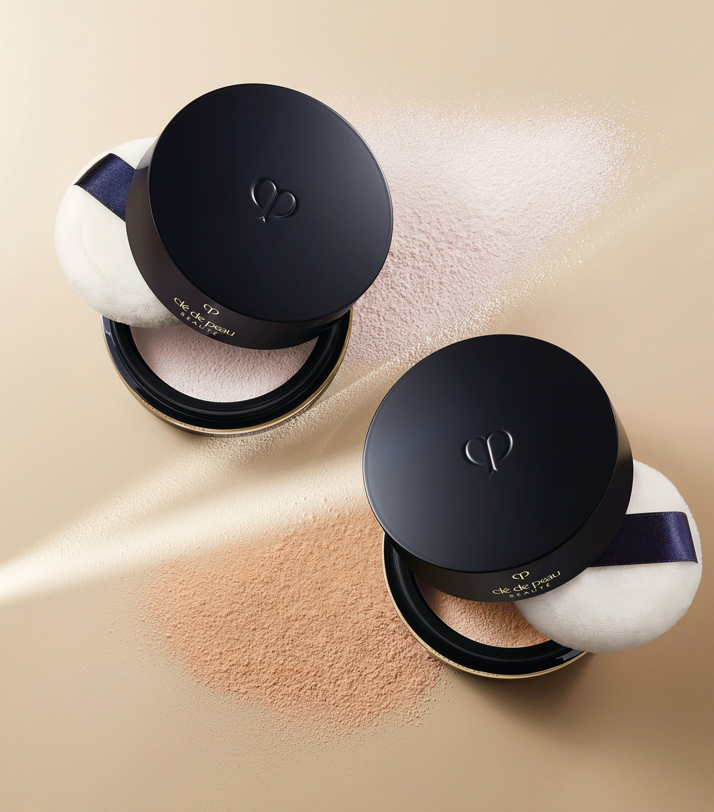 Translucent Loose Powder Refill LIGHT Image 4