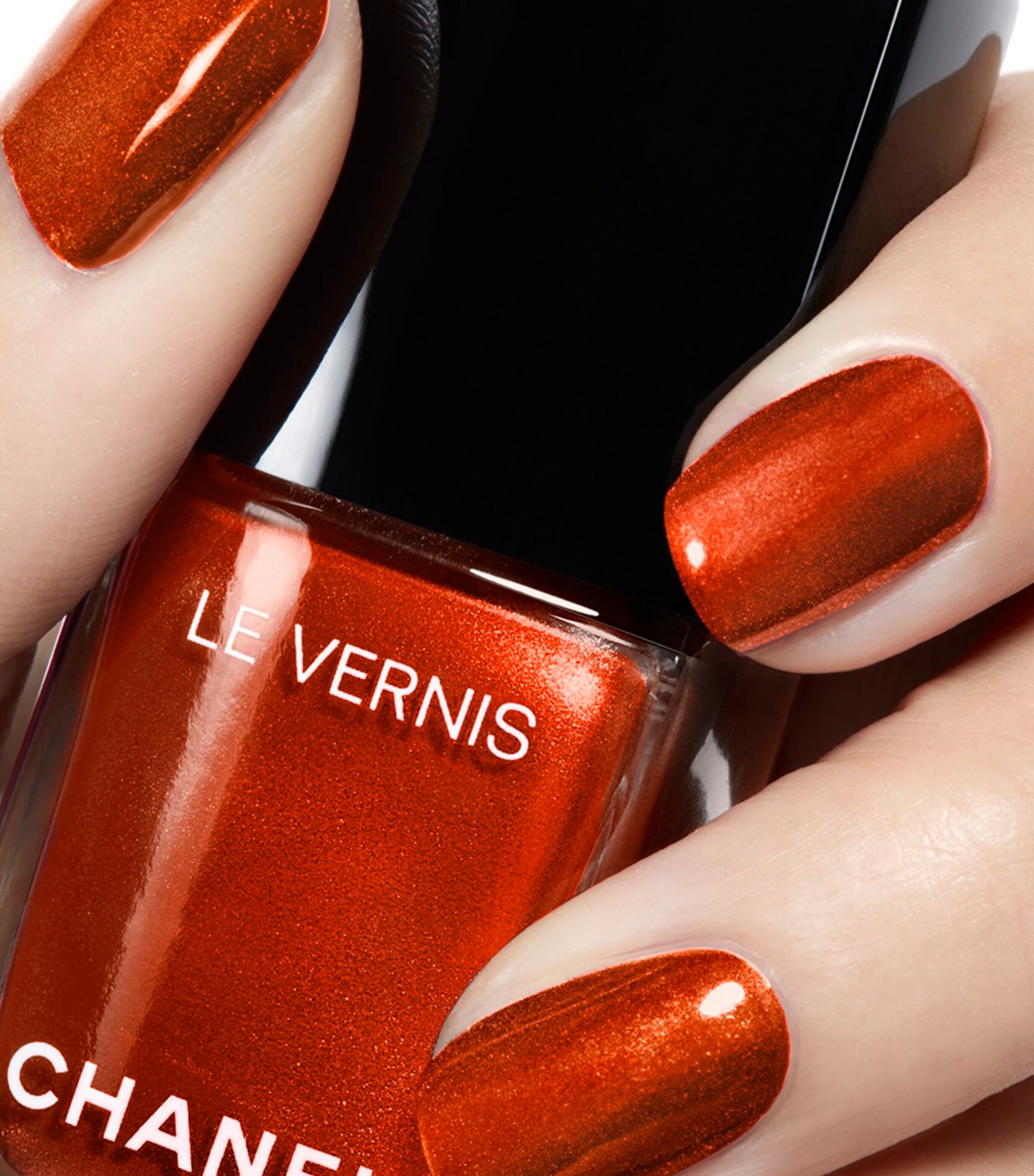 LES VERNIS Longwear Nail Colour NO COLOUR Image 7