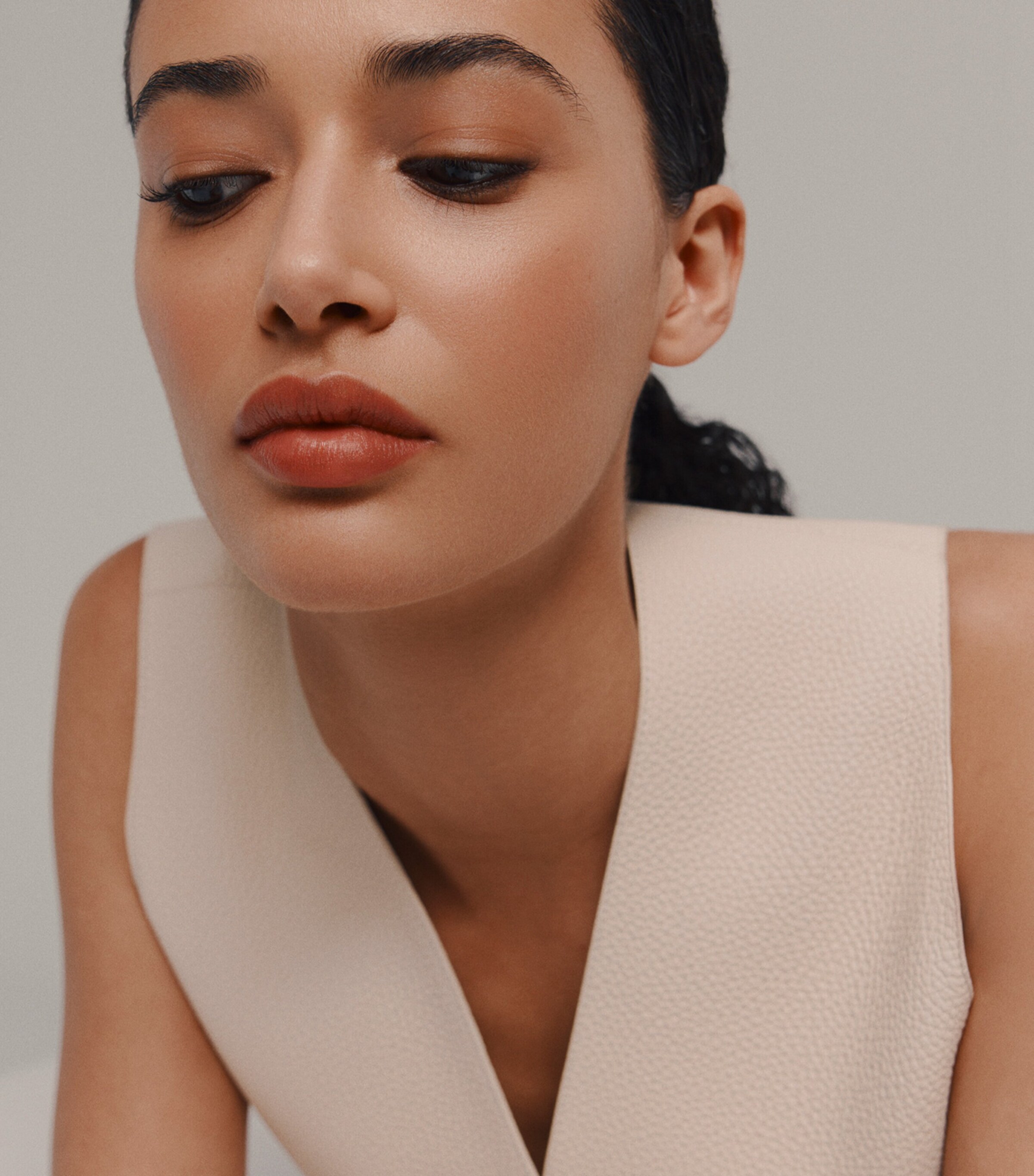 Rouge Hermès Satin Lipstick - 47 Beige Sanguine BEIGE SANGUINE Image 5