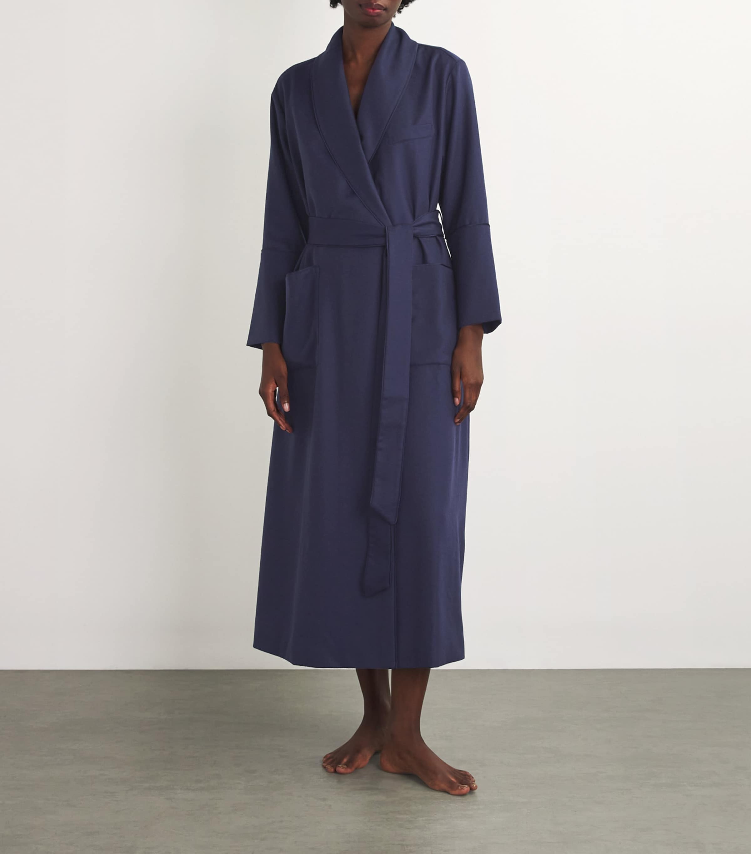 Cashmere Logan Robe OSAKA Image 2