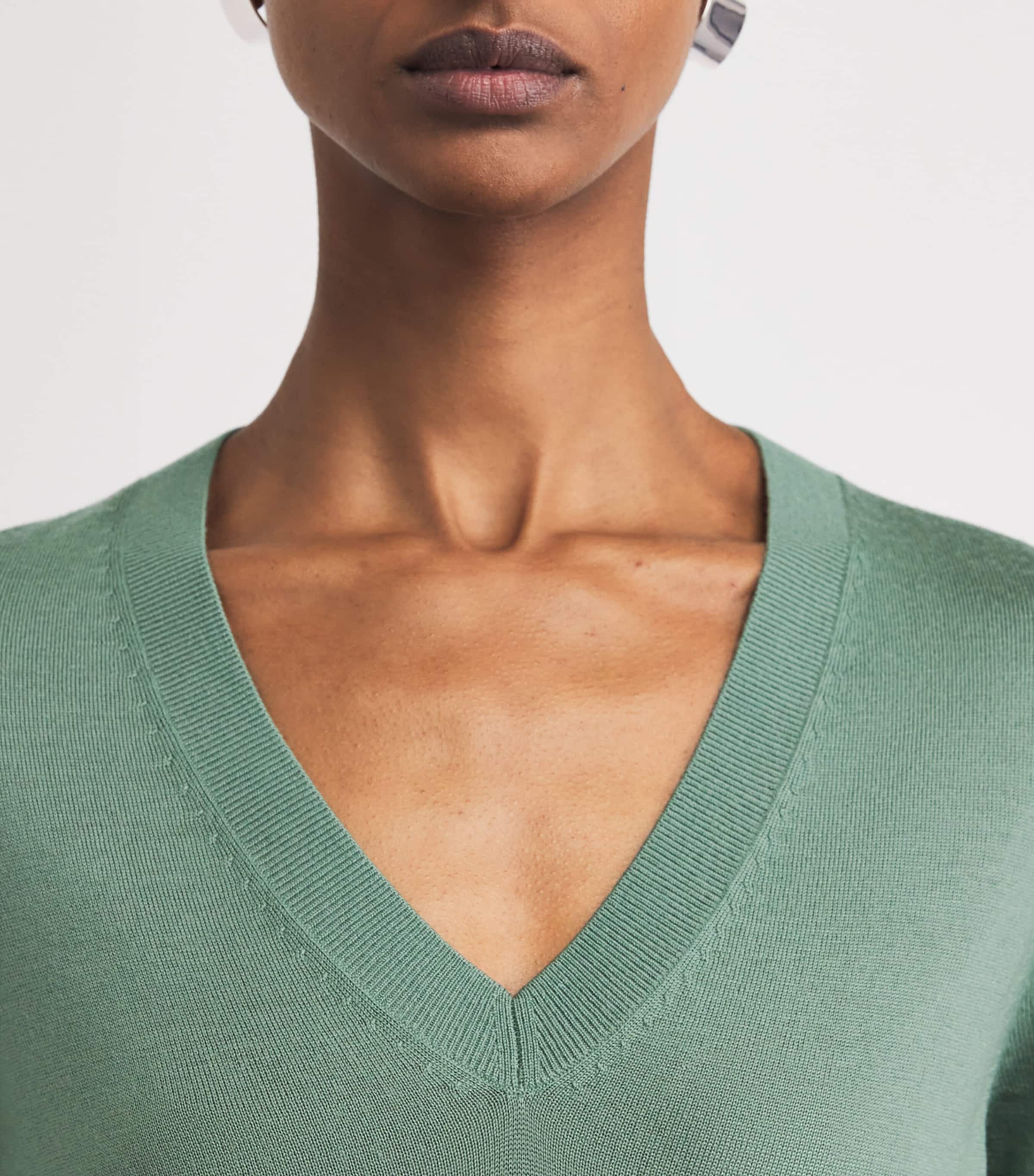 Falke Womens Merino Wool V-Neck Sweater Sea Breeze Image 3