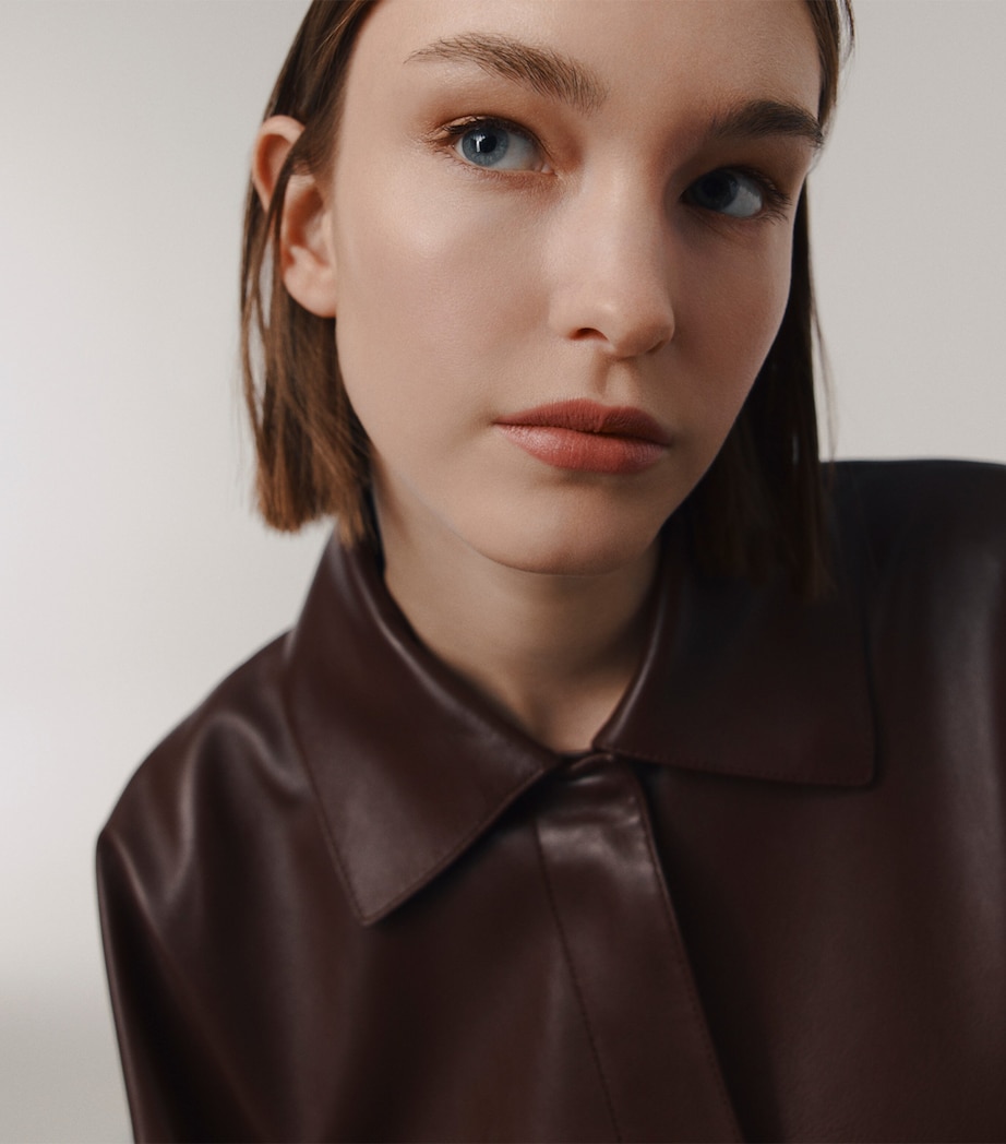 Rouge Hermès Satin Lipstick - 17 Beige Ebloui BEIGE EBLOUI Image 5