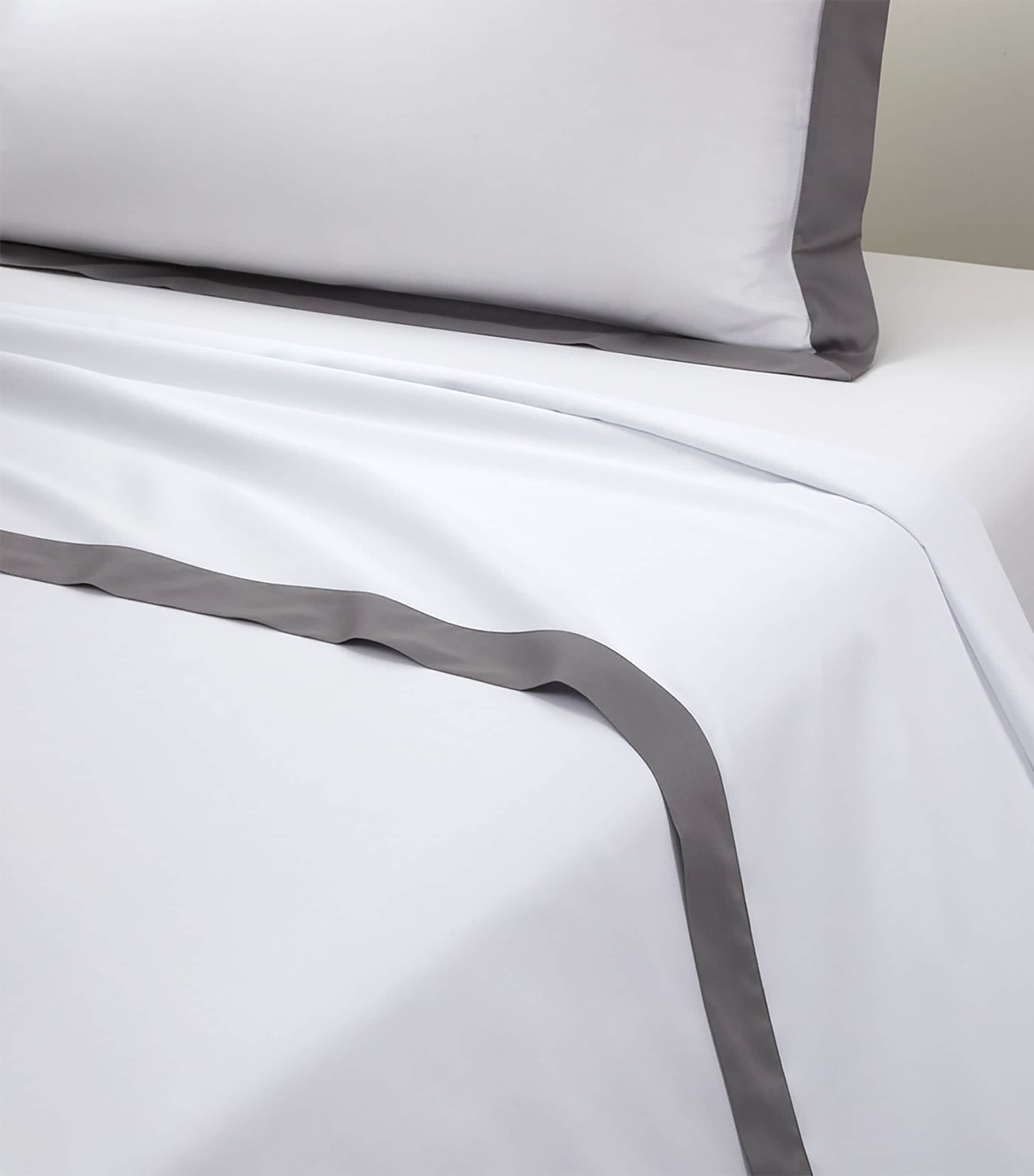 Yves Delorme Linea Platine Double Flat Sheet (240cm x 295cm) Platine Image 2