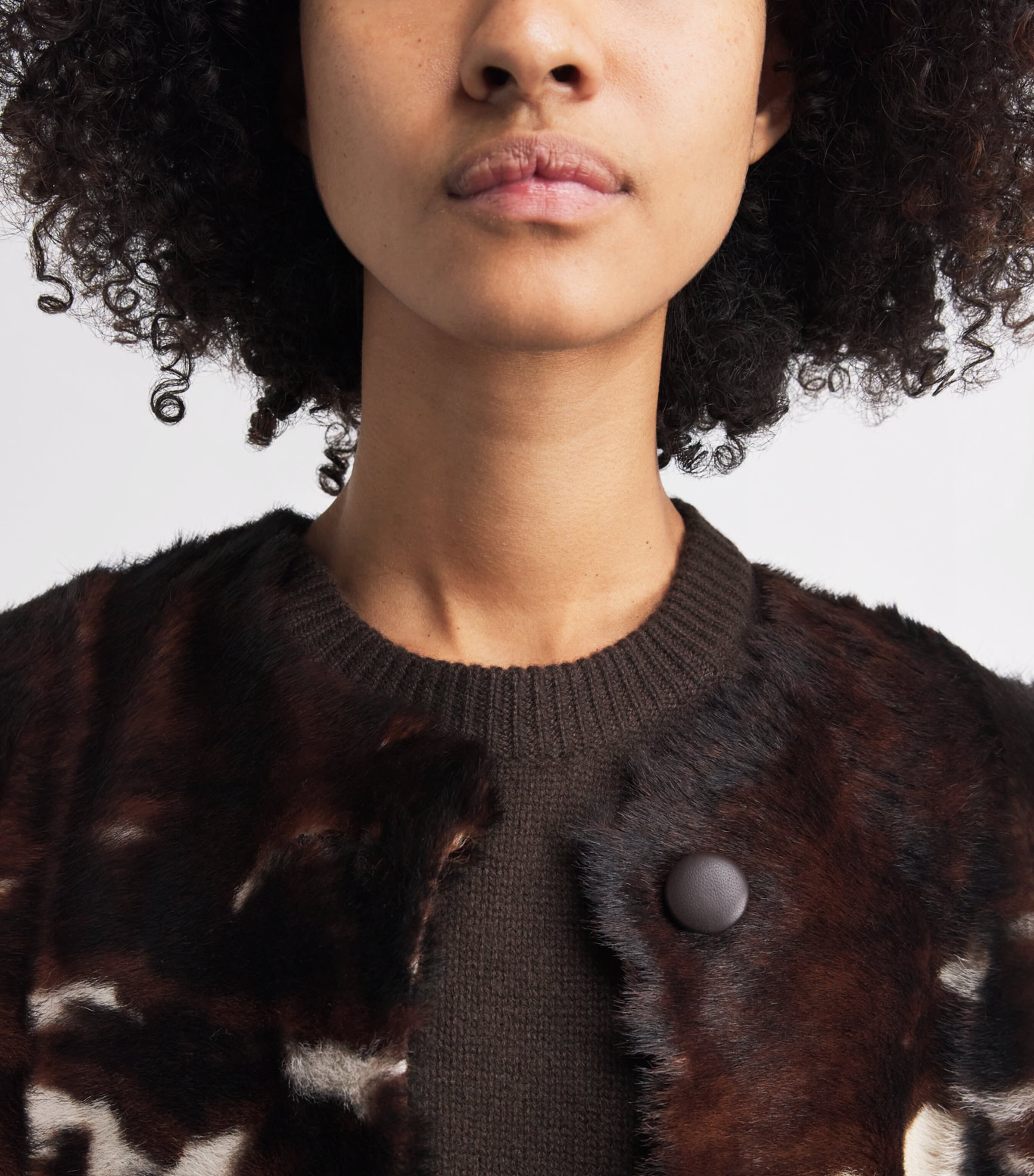 Soft Goat Womens Cashmere Crew-Neck Sweater Mocha Image 3