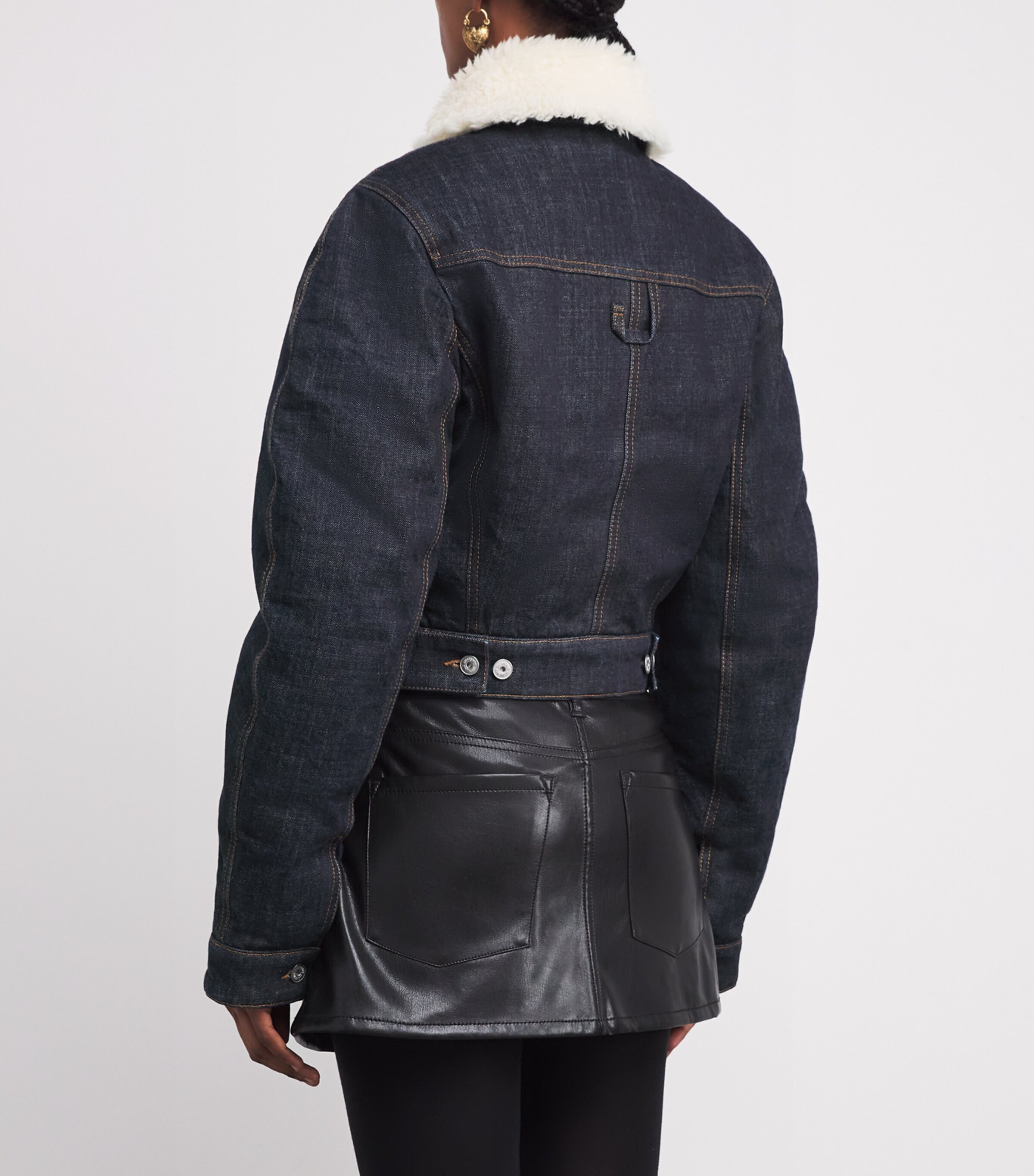 Jacquemus Womens Shearling-Trim Denim Bomber Jacket Dark Navy Image 4