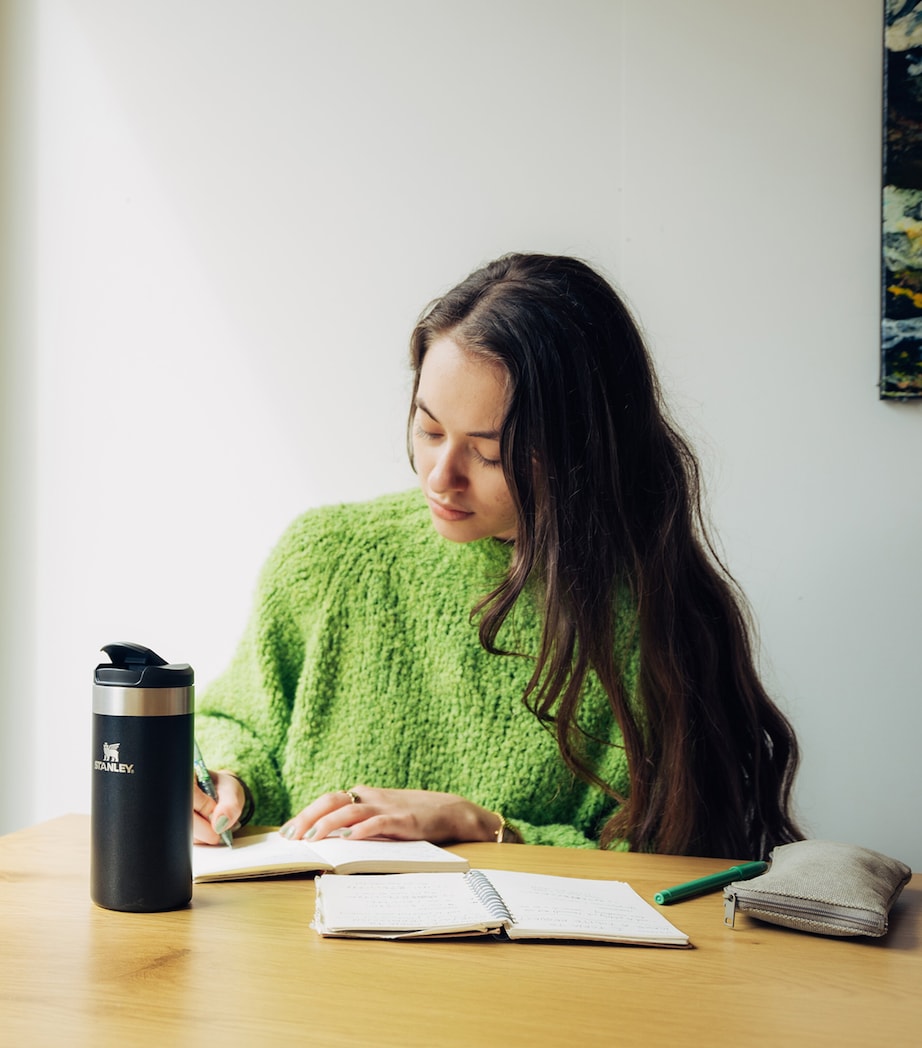 Stanley Aerolight Transit Mug (30oz) Black Metallic Image 2