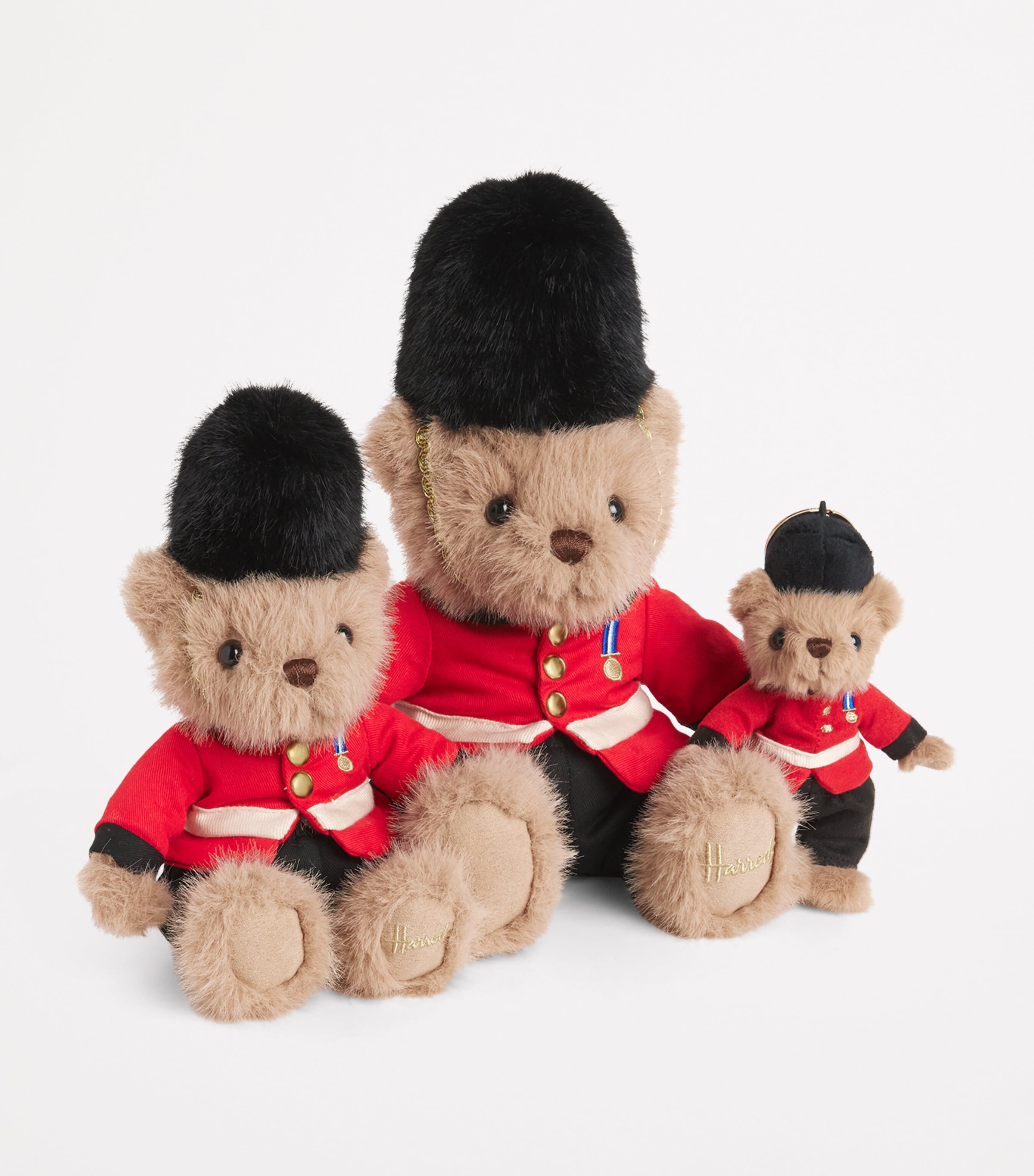 Harrods Medium Guardsman Bear (18cm) | Harrods UK