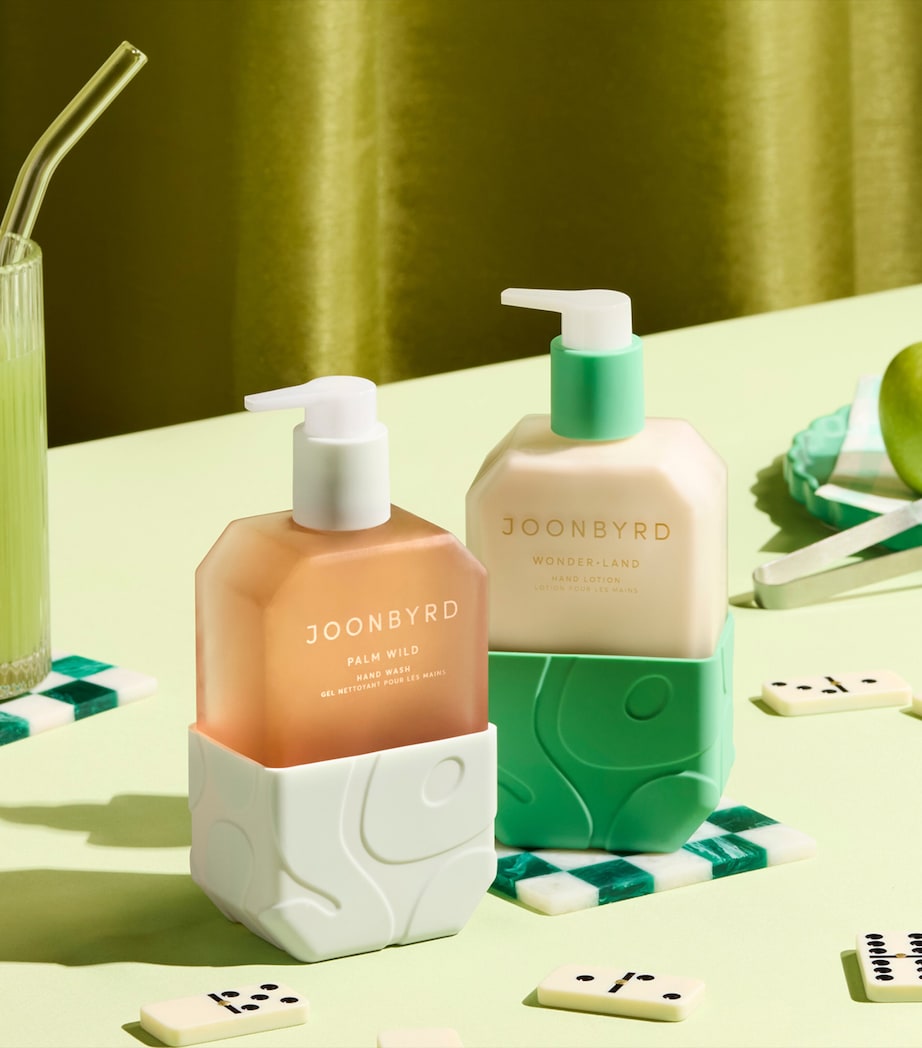 Wonder-Land Hand Lotion (300ml) NO COLOUR Image 10