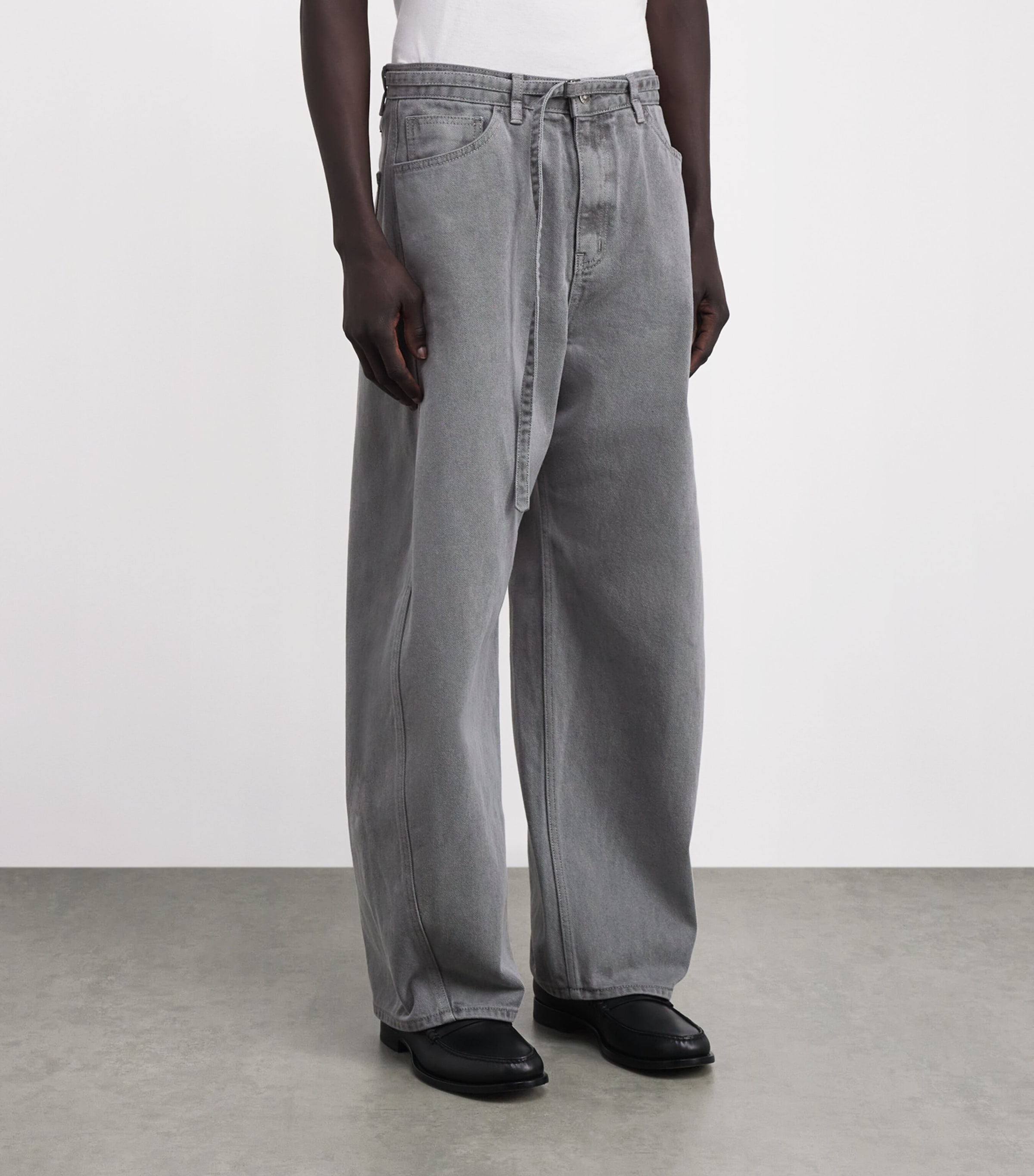 Garment-Dyed Curved-Leg Jeans GREY Image 3