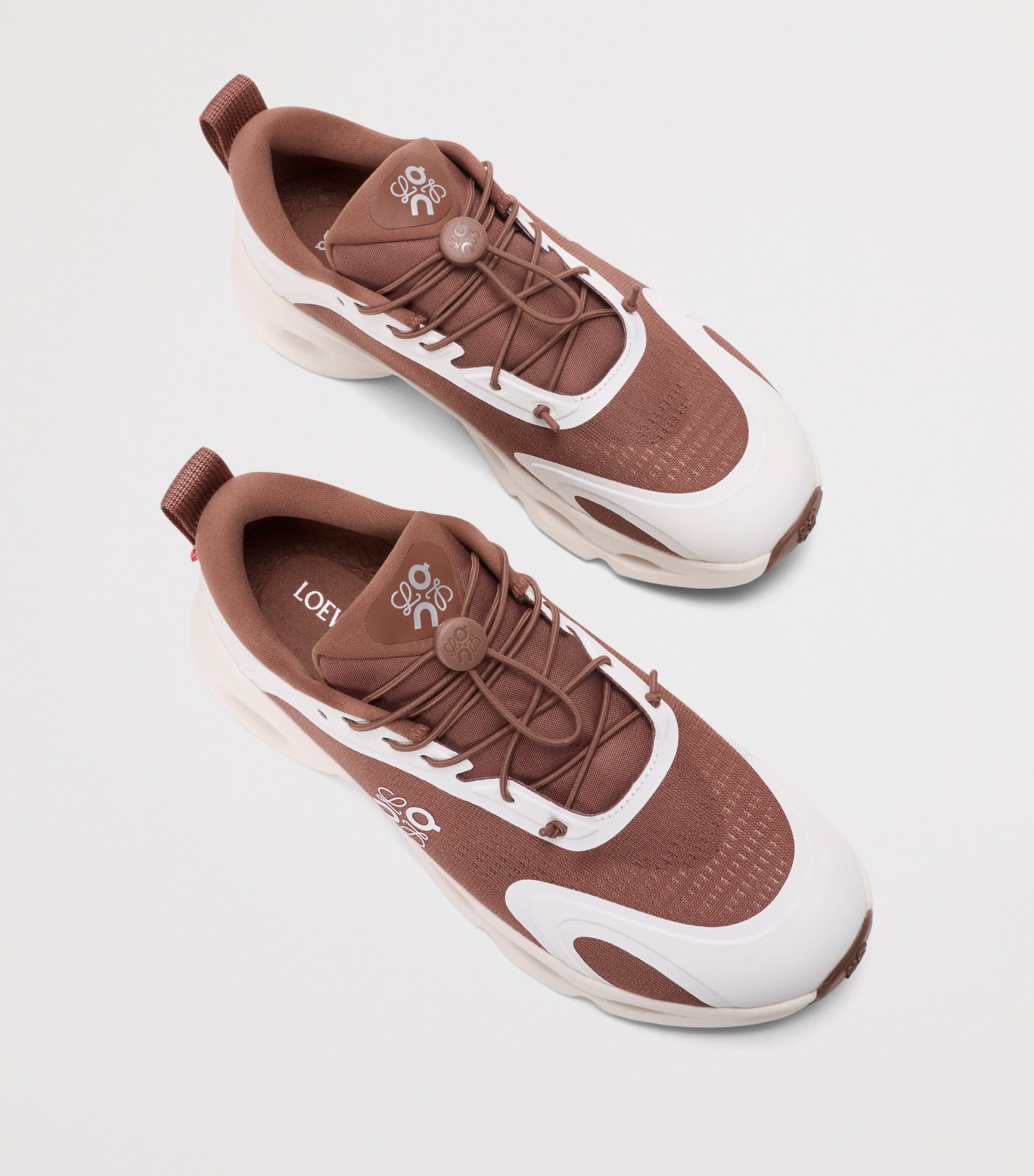 LOEWE x On Cloudsolo Trainers Taupe/eggshell Image 4
