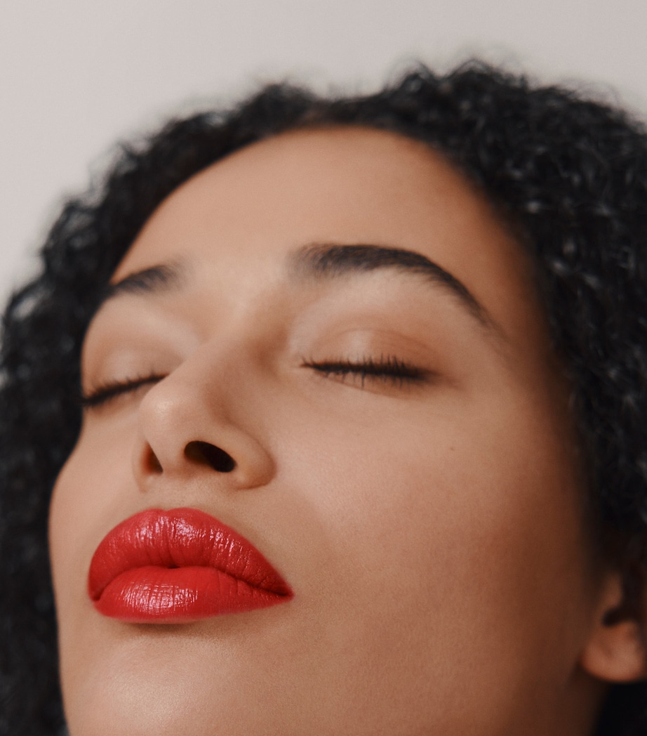 Silky Lipstick Shine - Rouge Amazone ROUGE AMAZONE Image 6