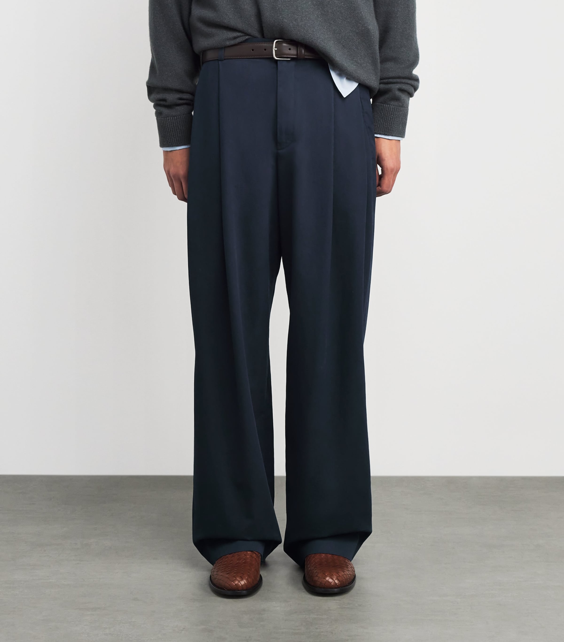 The Row Mens Tibor Cotton-Cashmere Trousers Anthracite Image 3