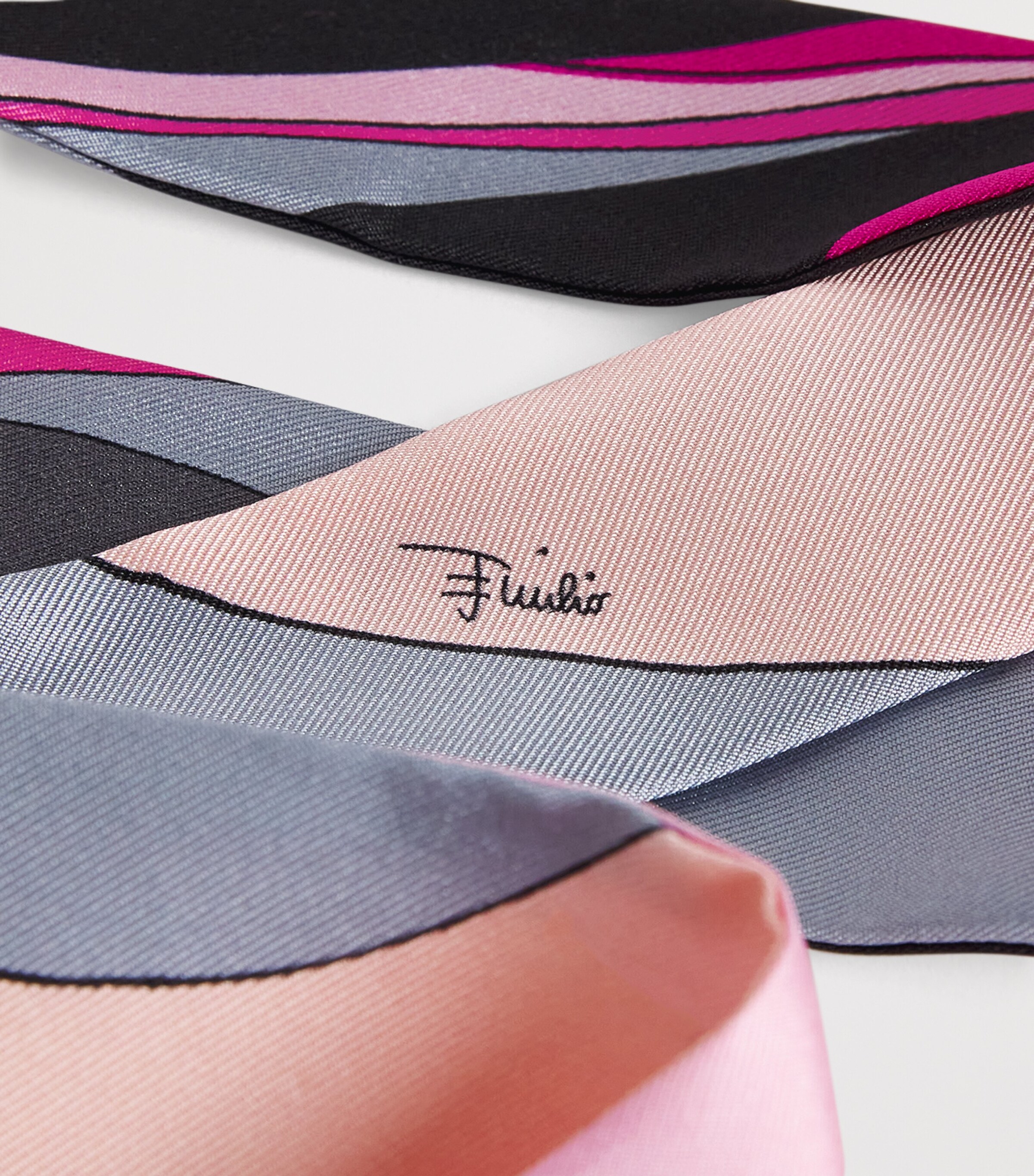 【送料&関税込】Pucci Scarf Necklace Foulard Necklace – PUCCI Online Store