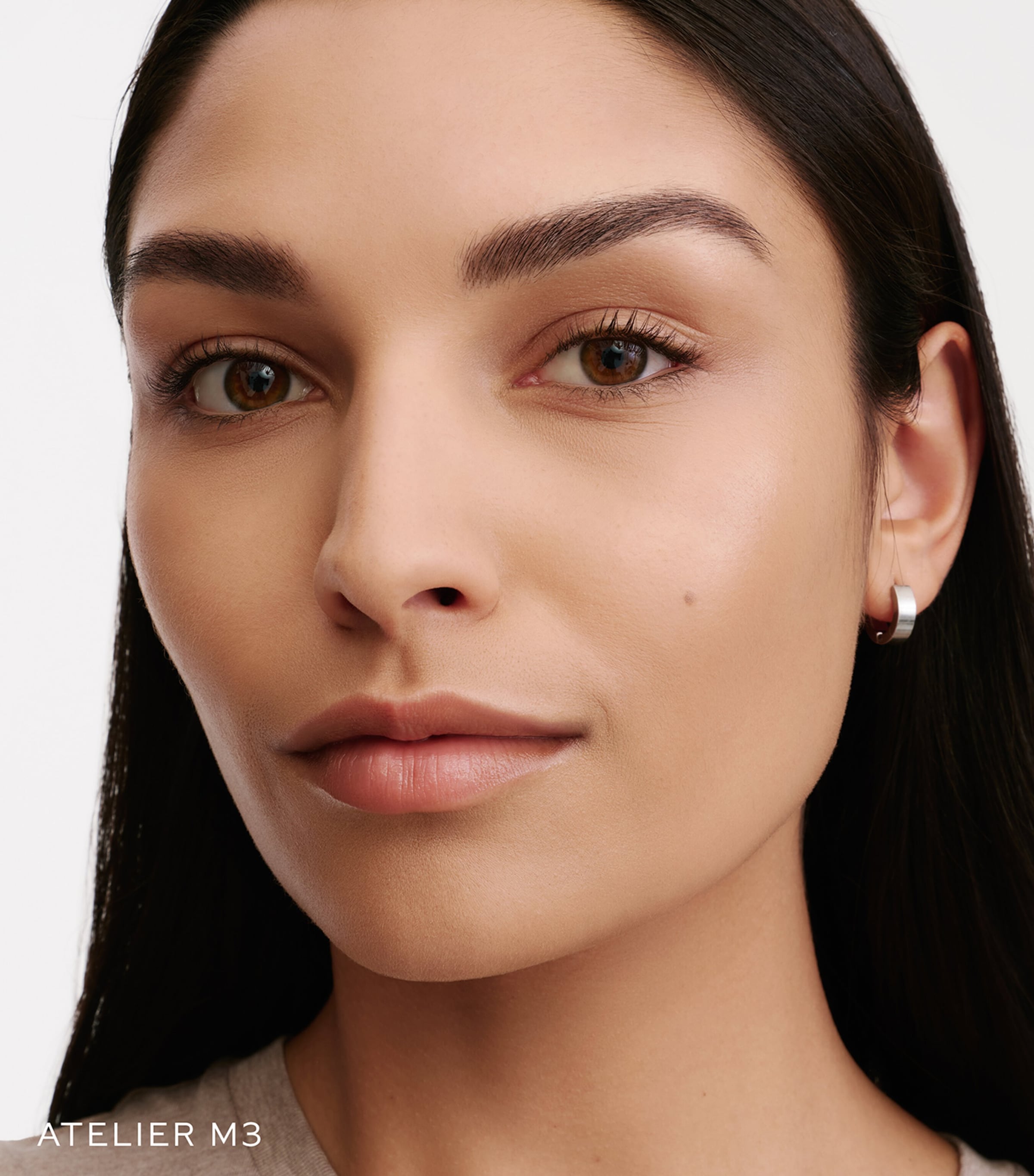 Westman Atelier Suprême Bio-Complex Liquid Foundation Atelier Image 2