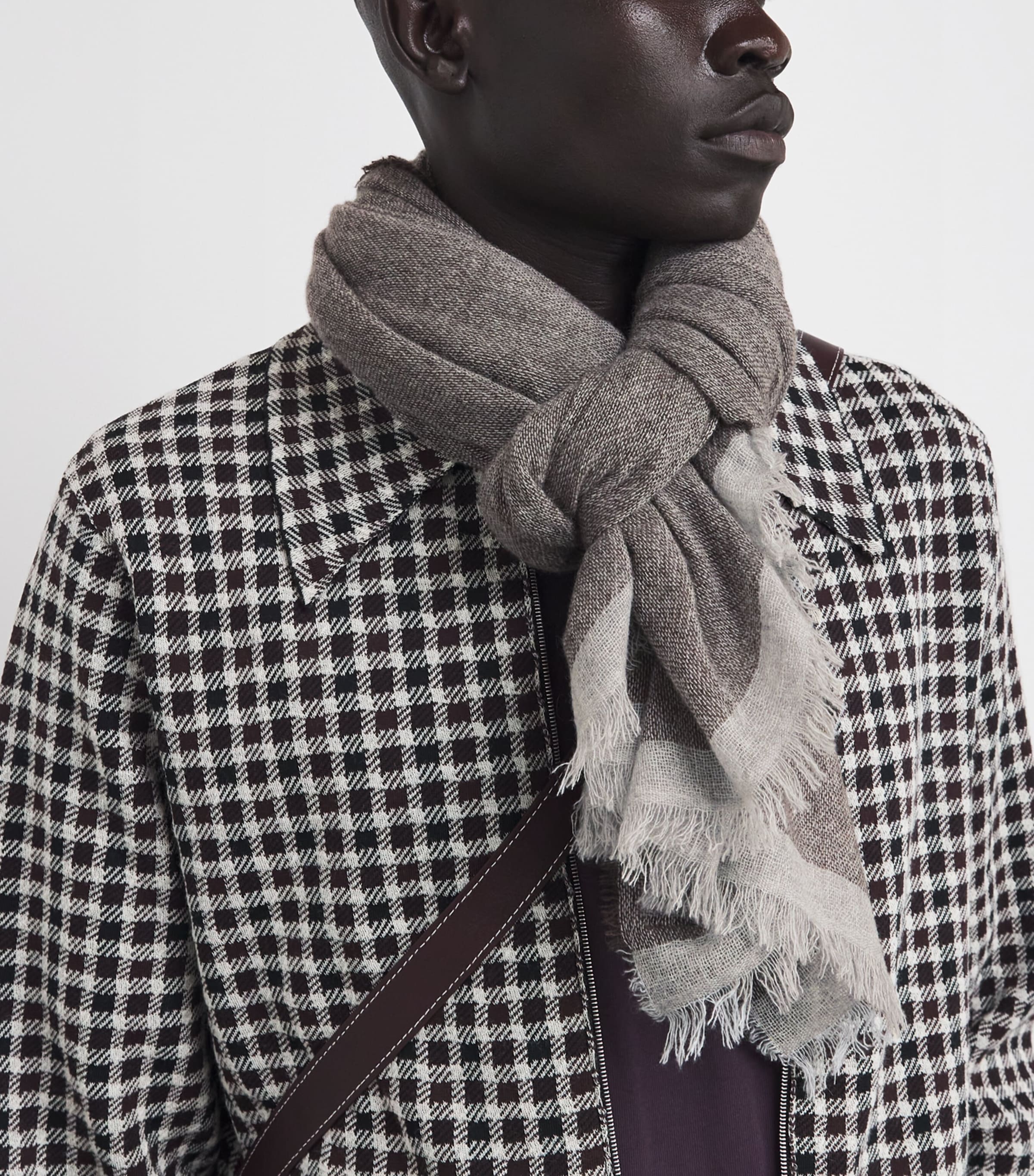 Cashmere Border Stole F6045 Image 3