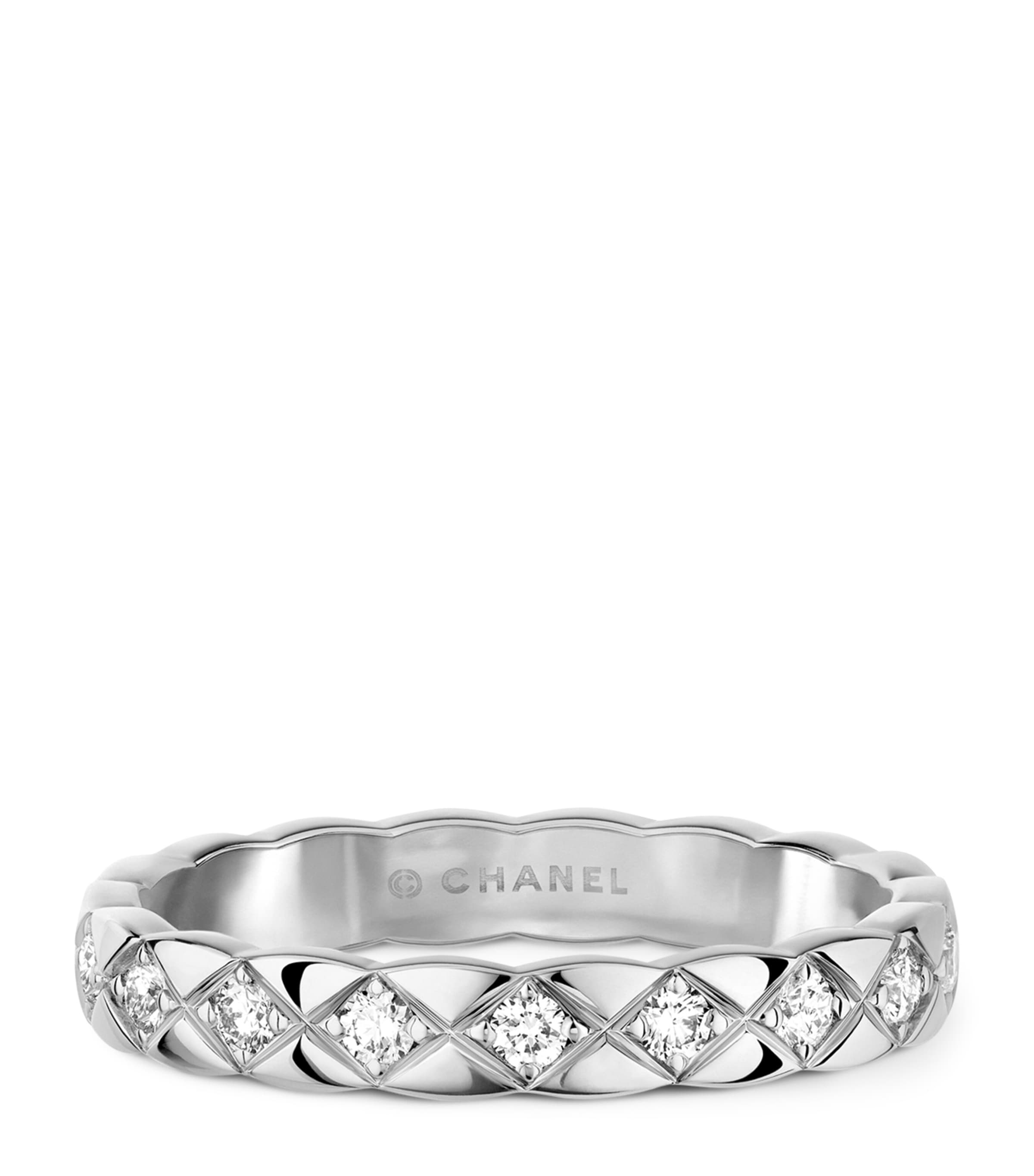 Quilted Motif Chanel Coco Crush Diamond Ring CHANEL White
