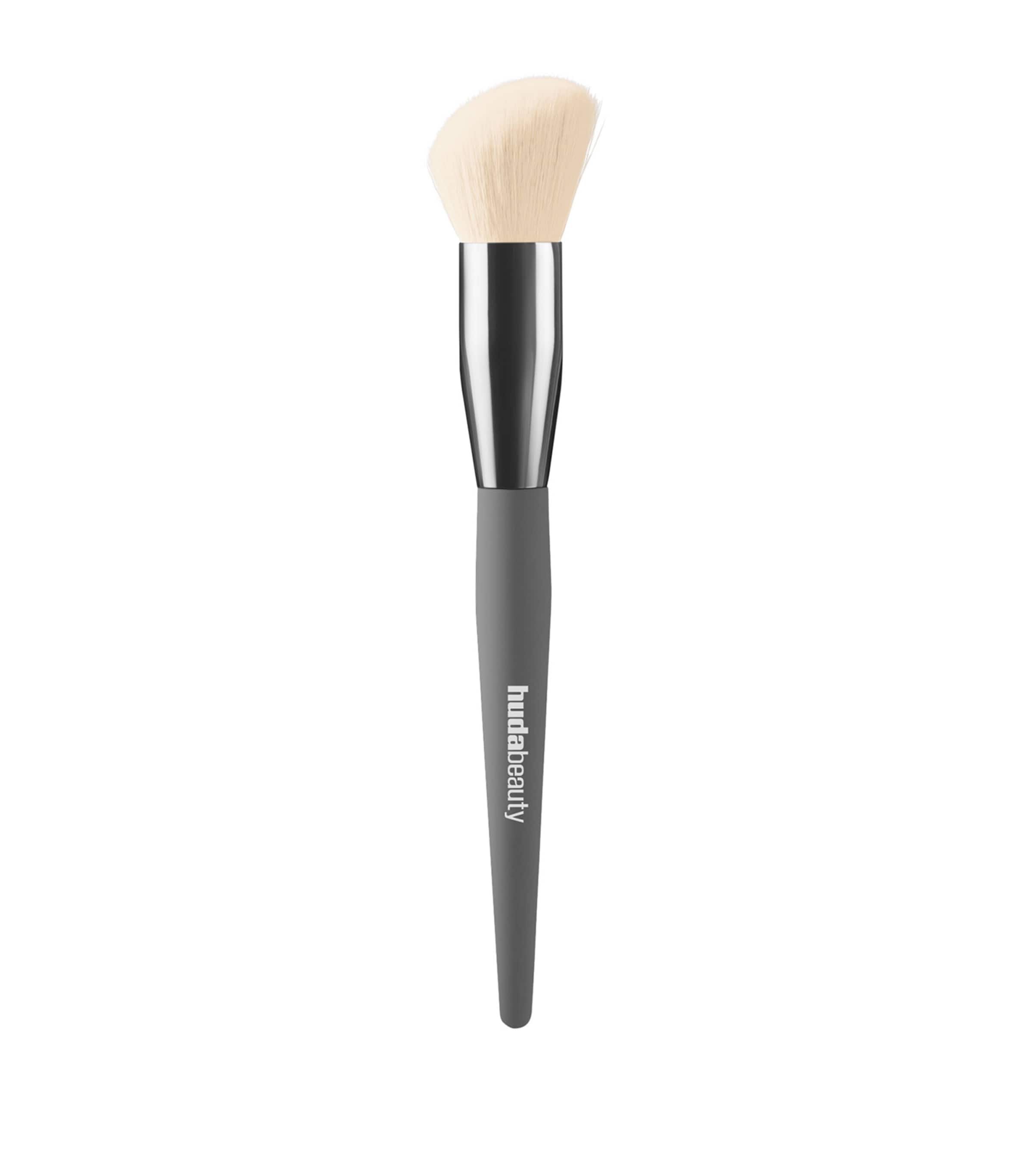 Diffusing Definition Brush Huda Beauty Diffusing Cheek Brush | Harrods QA