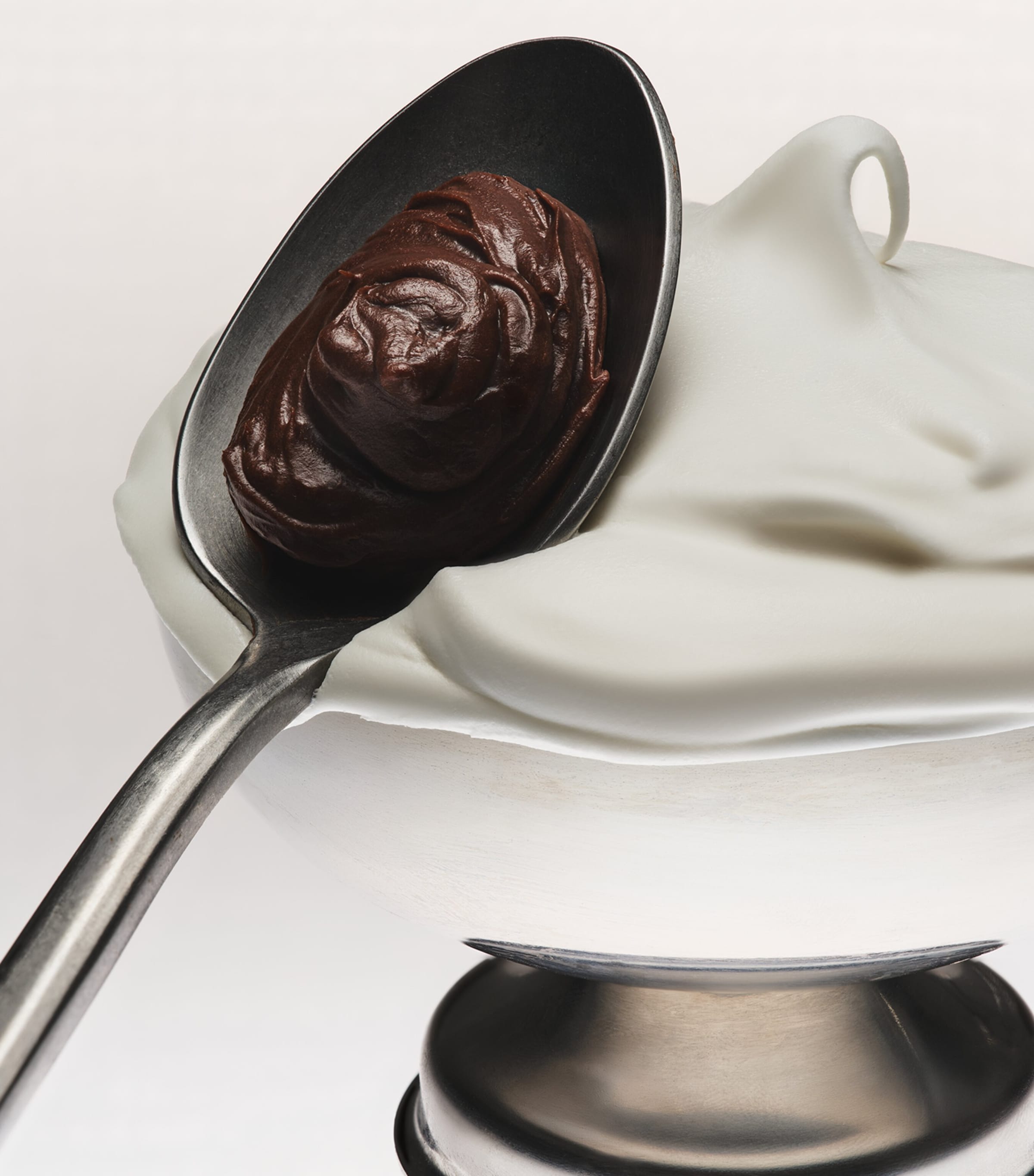 Sweet Éclair Hair & Body Mist (236ml) NO COLOUR Image 4