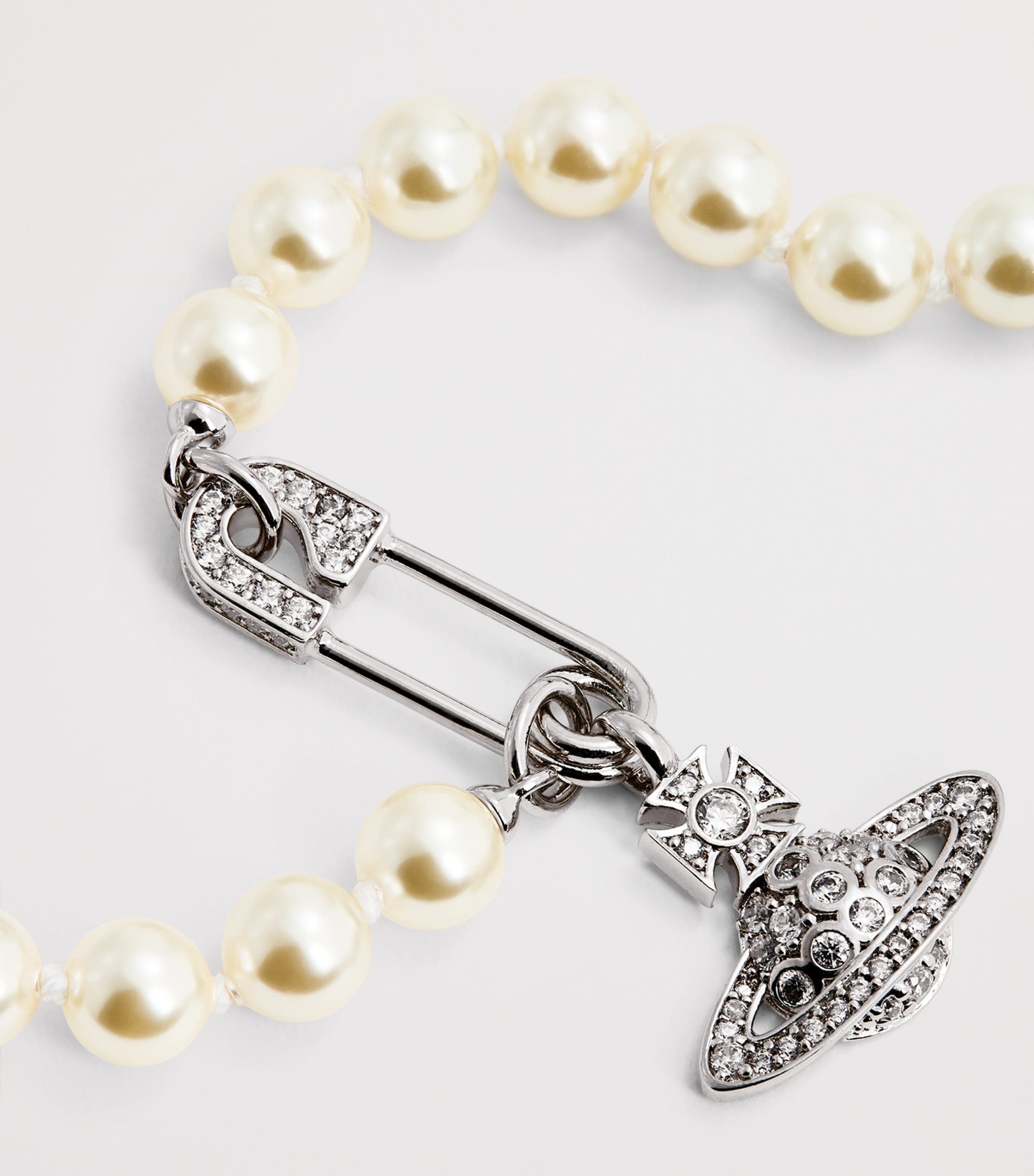 Vivienne Westwood Orb Lucrece Bracelet Harrods DE