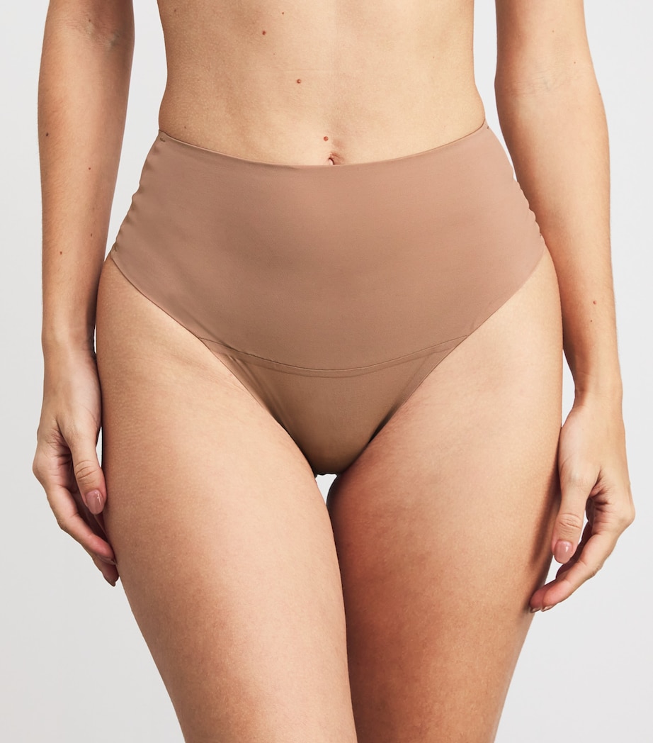 Smoothing Intimates High-Waist Thong SIENNA Image 2