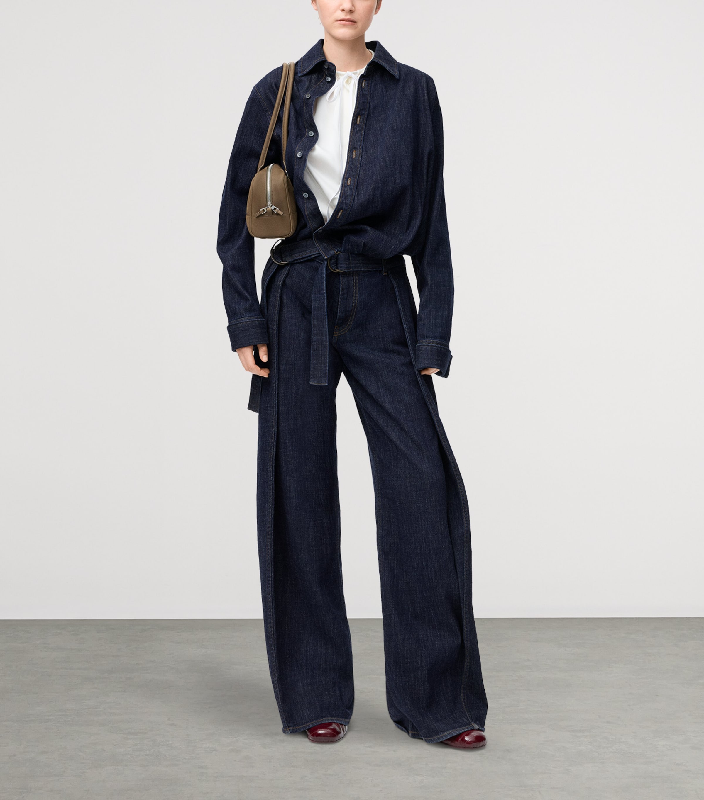 Belted Twist Jeans INDIGO BLUE Image 2