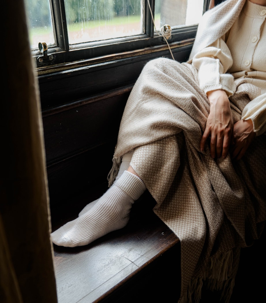 Alpaca-Blend Woodland Inkcap Throw (153cm x 230cm) CARAMEL Image 6