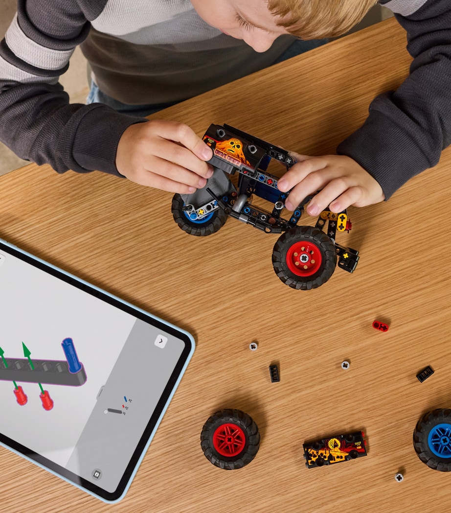 Technic Monster Jam Grave Digger Fire and Ice Truck 42219 MULTI Image 4