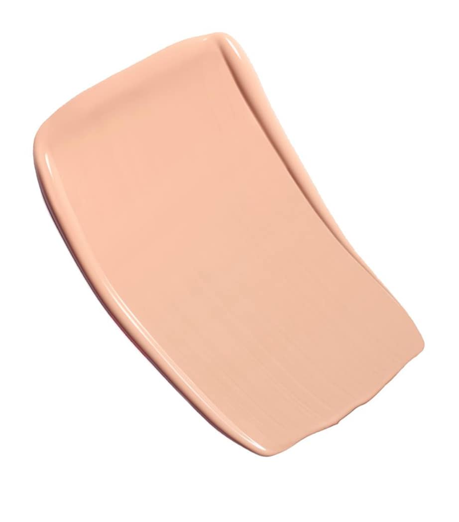 CHANEL N°1 DE CHANEL Revitalizing Foundation Nude Image 2