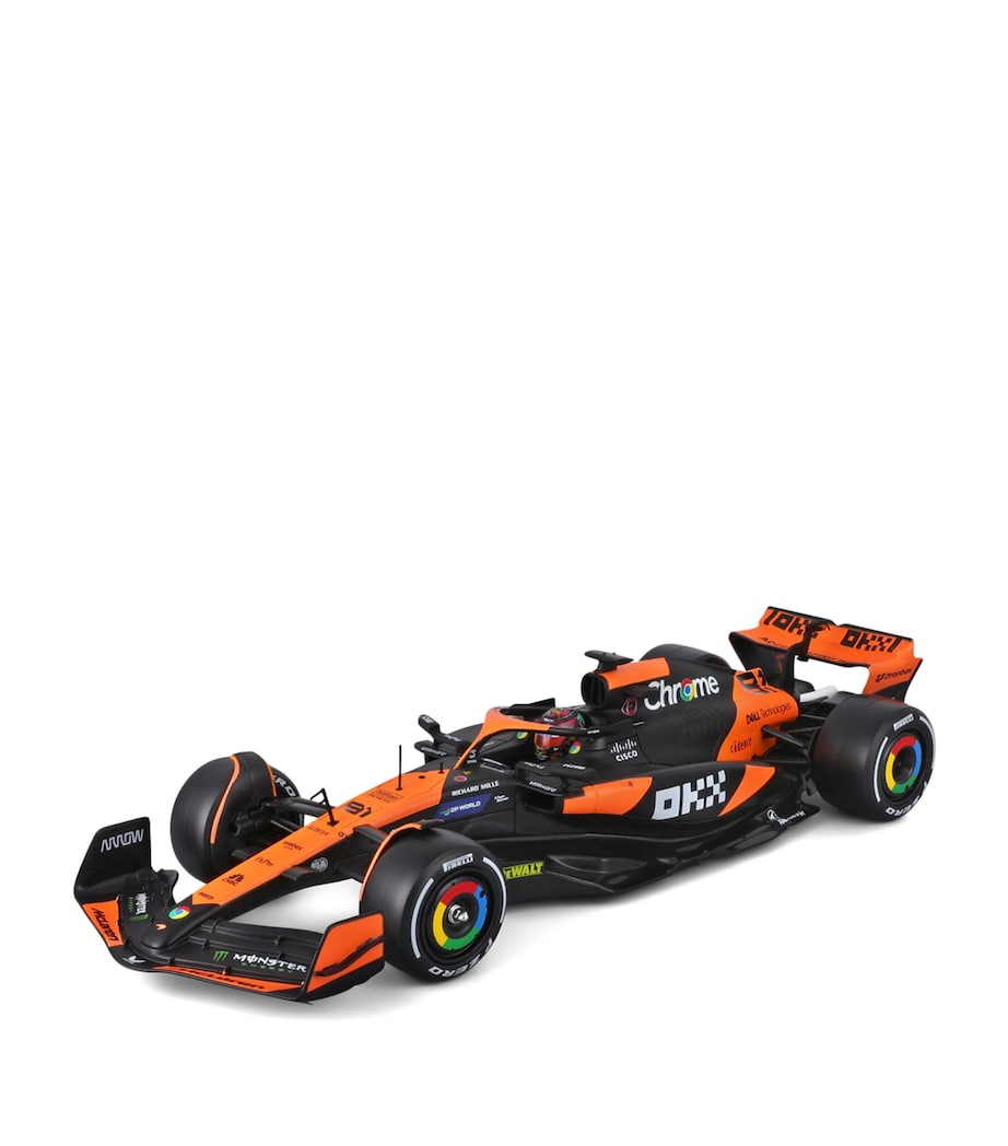Bburago McLaren F1 MCL38 Oscar Piastri 2024 1:24 Model Image 1