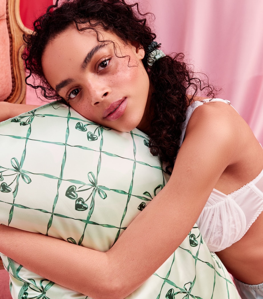 Mulberry Silk Queen Pillowcase WINTERGREEN Image 5