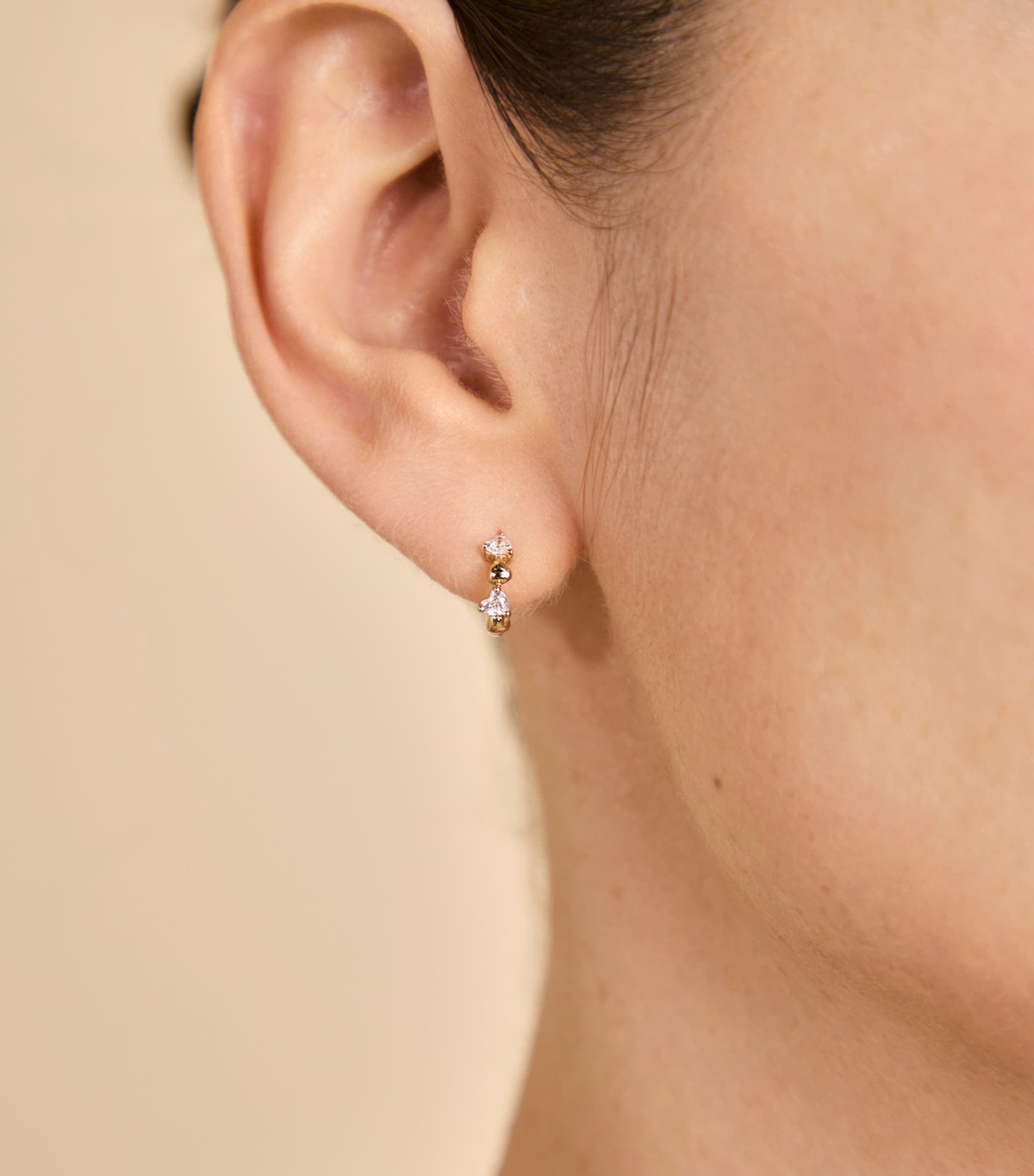 Yellow Gold-Plated Heart Cluster Single Hoop Earring GOLD Image 2