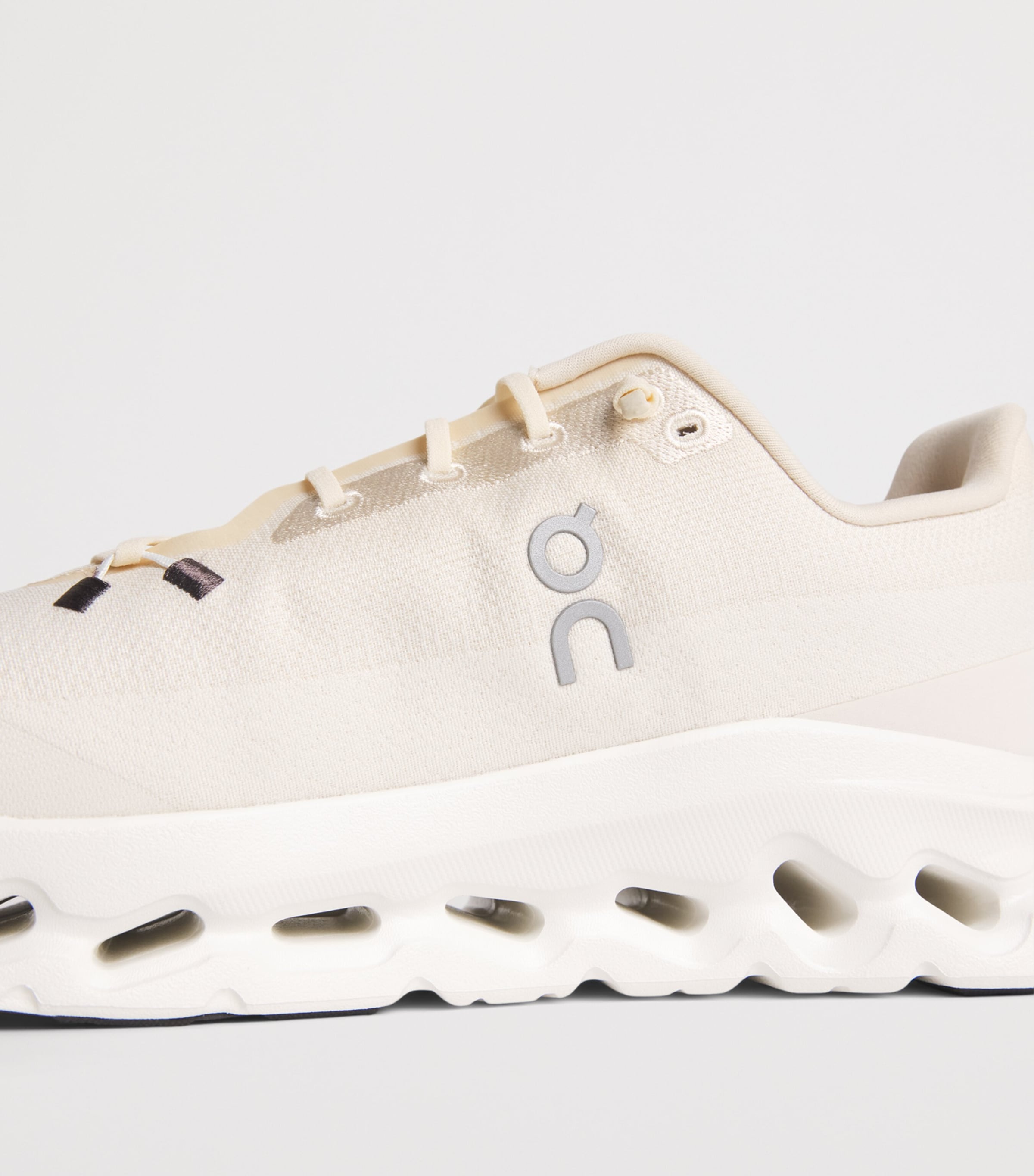 On Mens Cloudtilt Trainers Sand | Dew Image 7