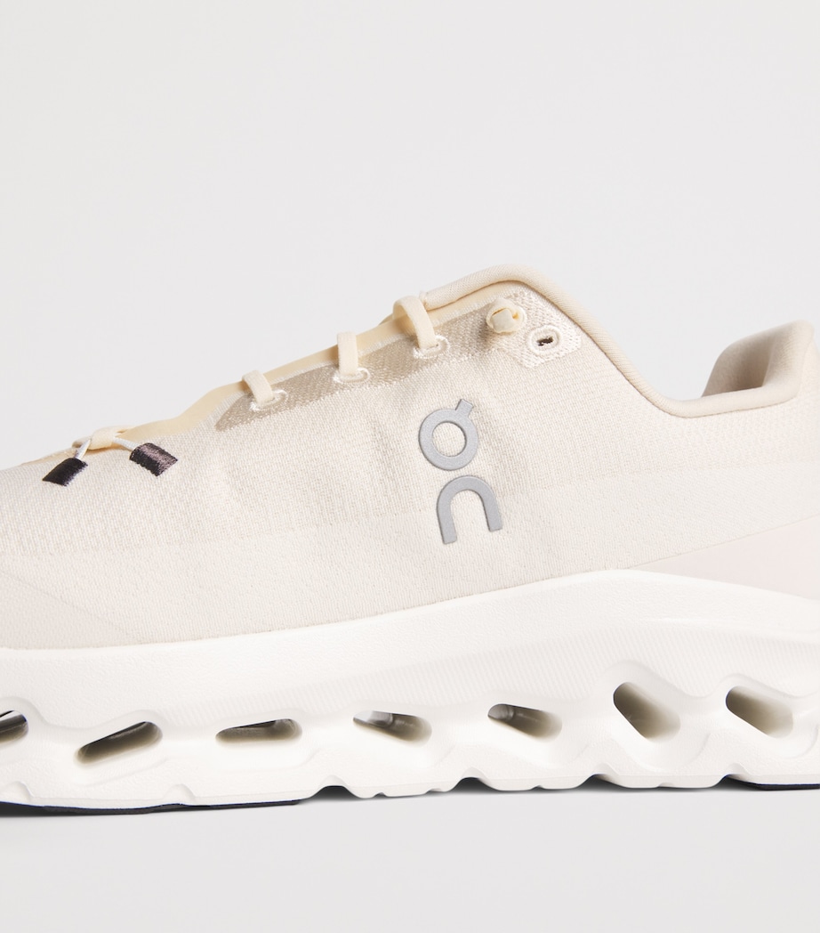 On Mens Cloudtilt Trainers Sand | Dew Image 7