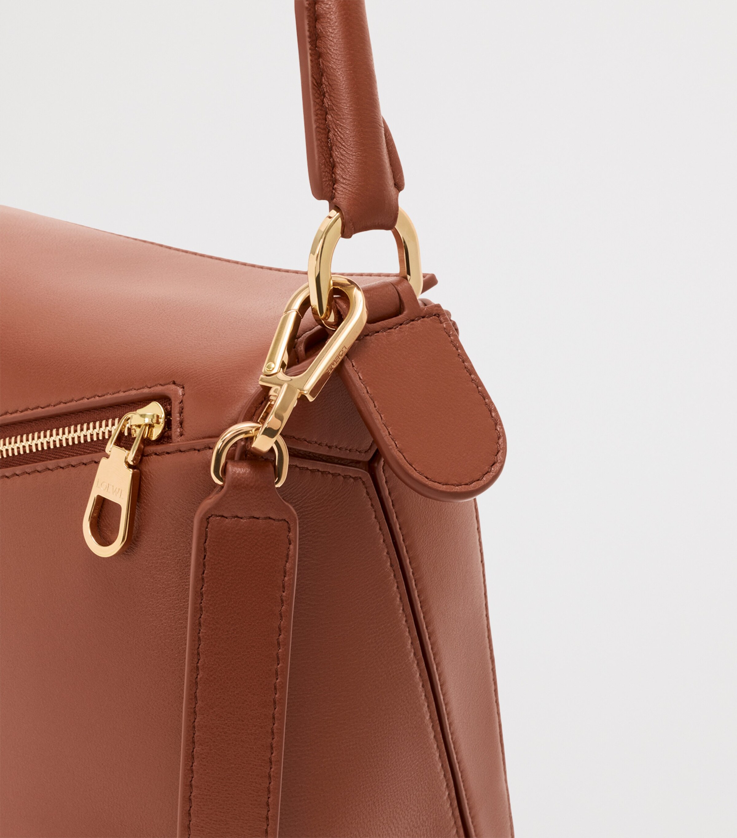 LOEWE Womens Medium Leather Featherlight Puzzle Top-Handle Bag Pecan Image 13