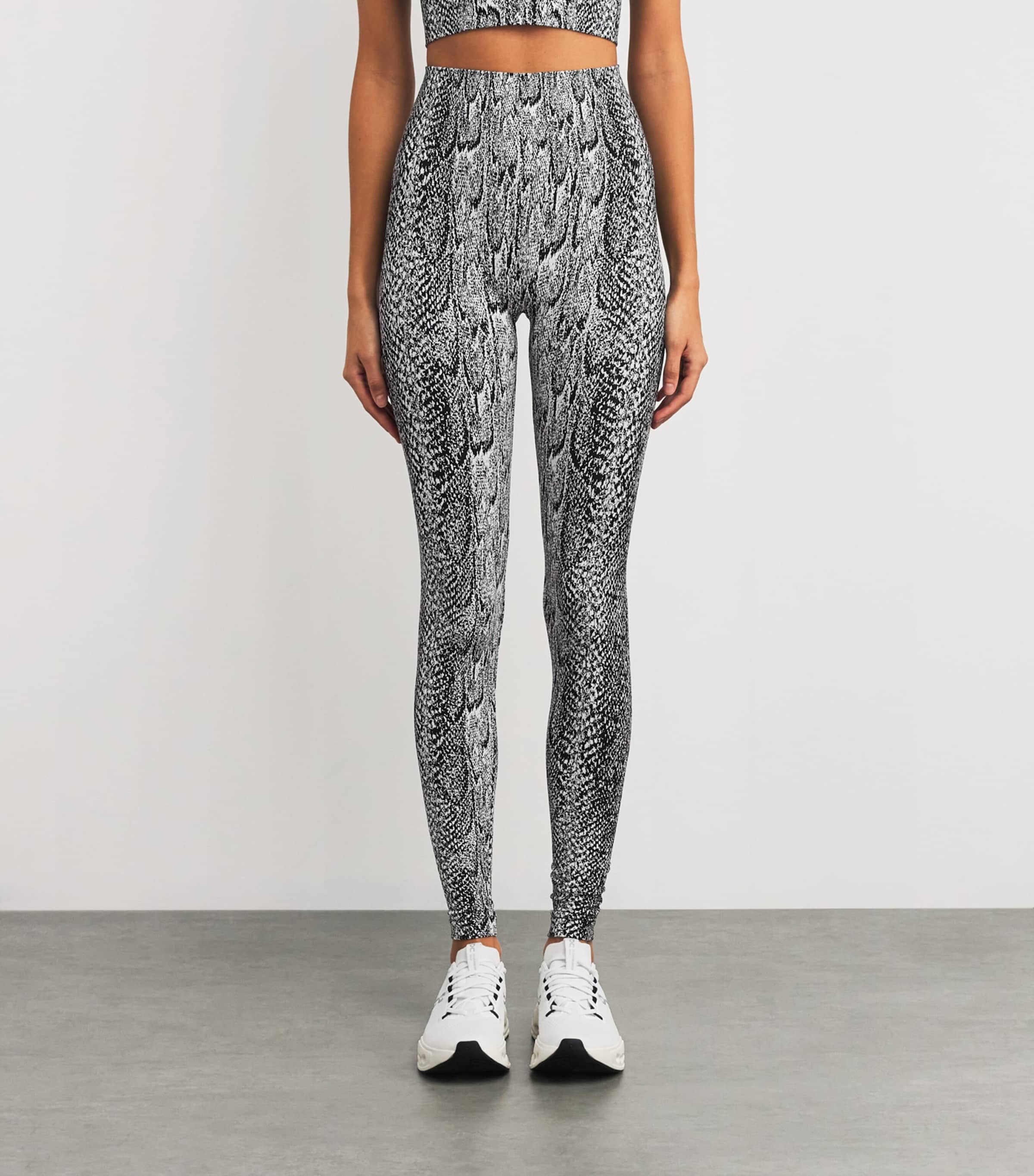 Seamless Python-Print Leggings 8222 WHITE BLAC Image 3