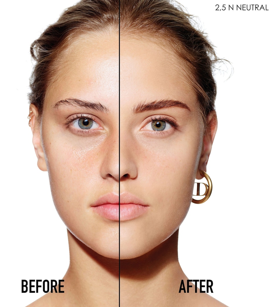 Forever Natural Velvet Compact Foundation Refill 2.5N Image 2