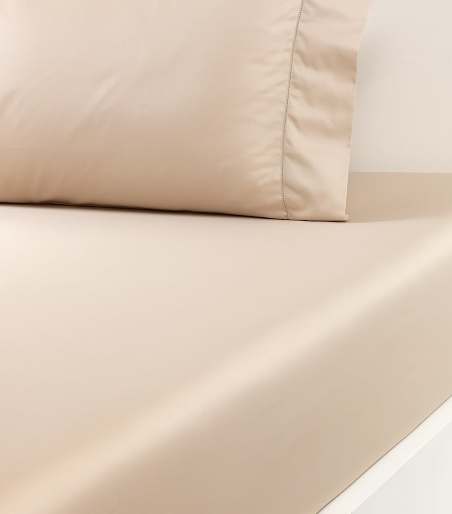 Ralph Lauren Home Supima Cotton Sateen Langdon King Fitted Sheet (150cm x 200cm) Coastal Image 2