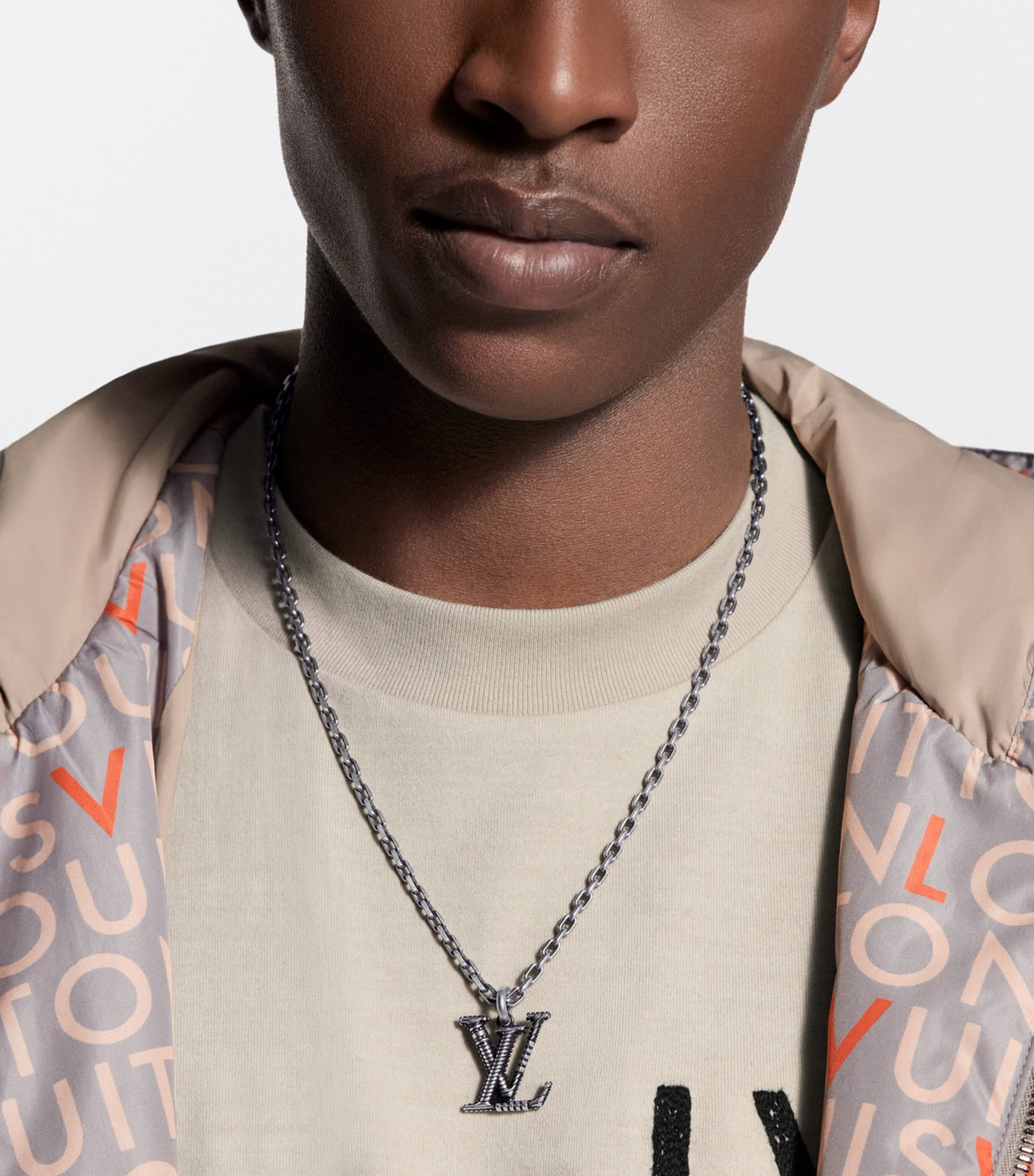 LOUIS VUITTON Sterling Silver LV Whisper Necklace Silver Image 2