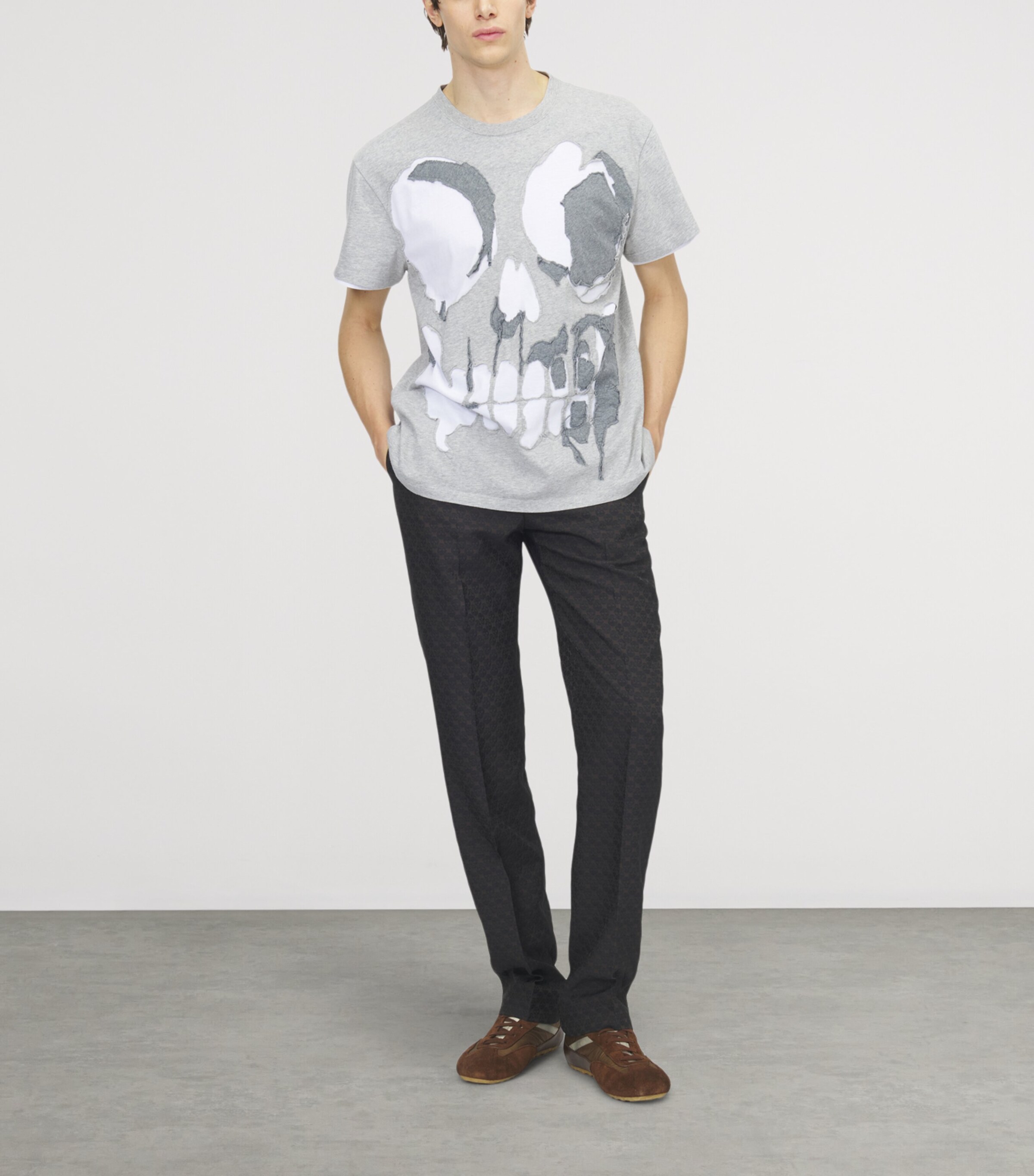 McQueen Mens Skull Distressed T-Shirt Image 2