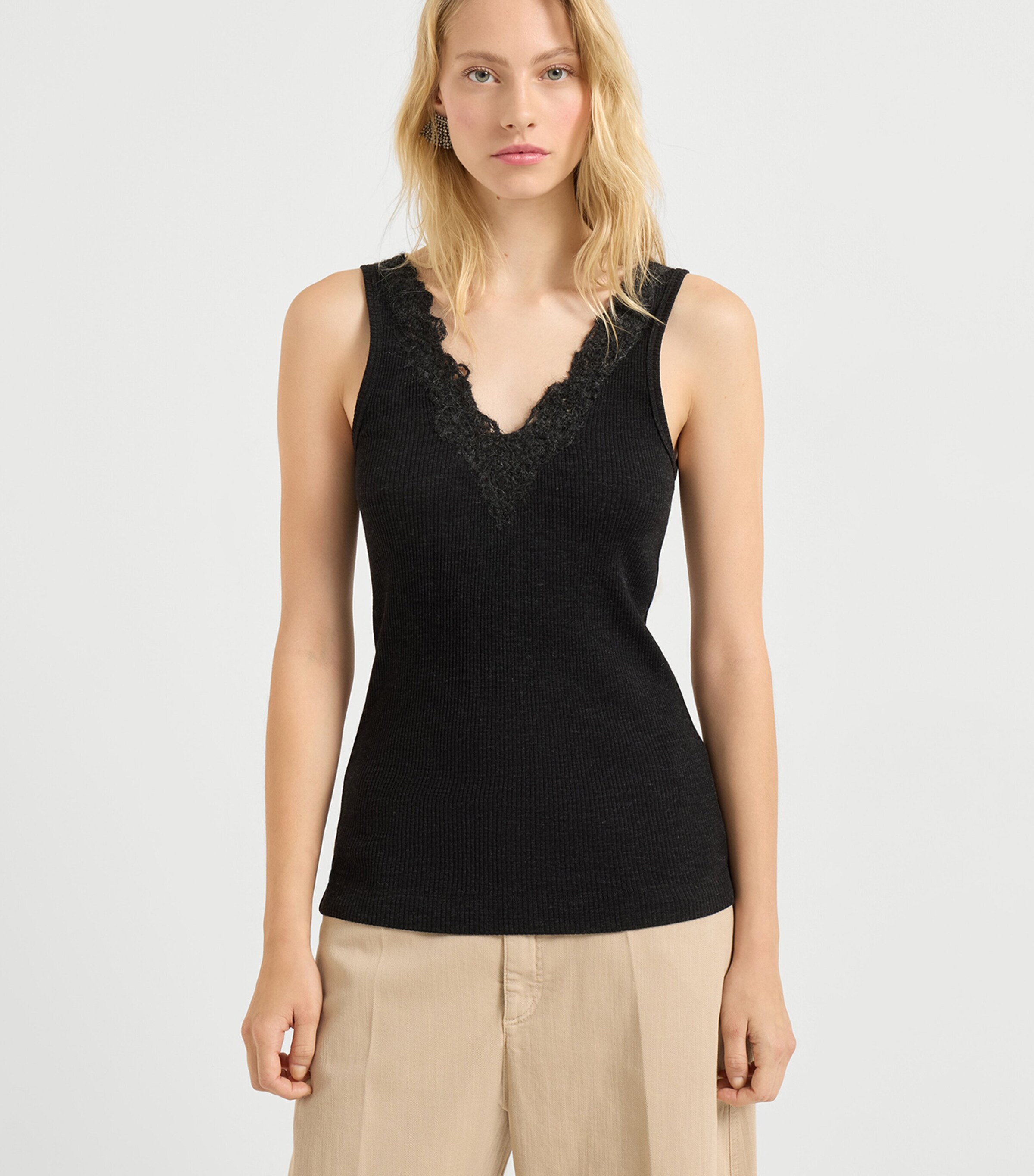 Wool Wispy Lace Tank Top C070 Image 2