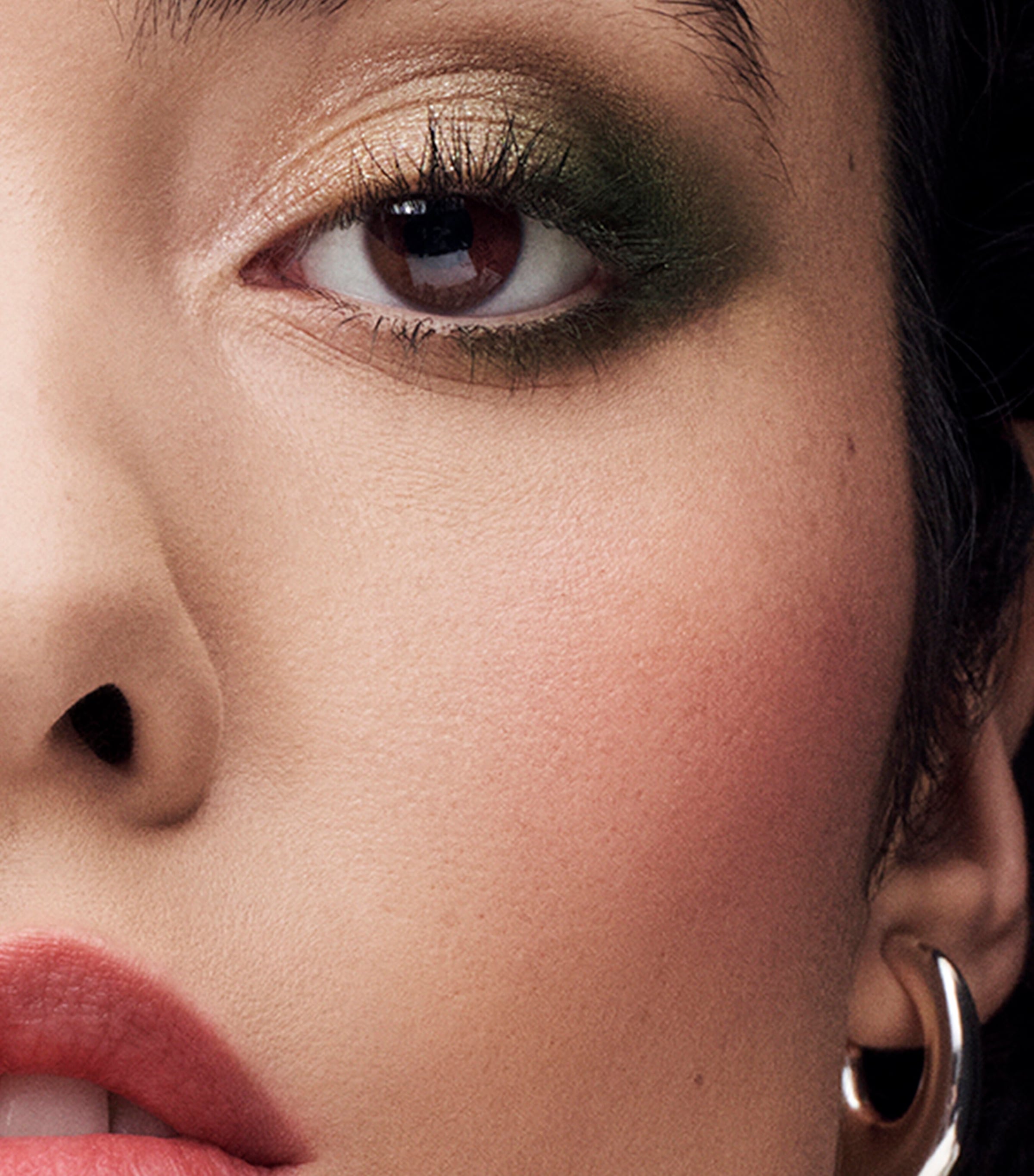 Sculpting Blush PINK KISS Image 3