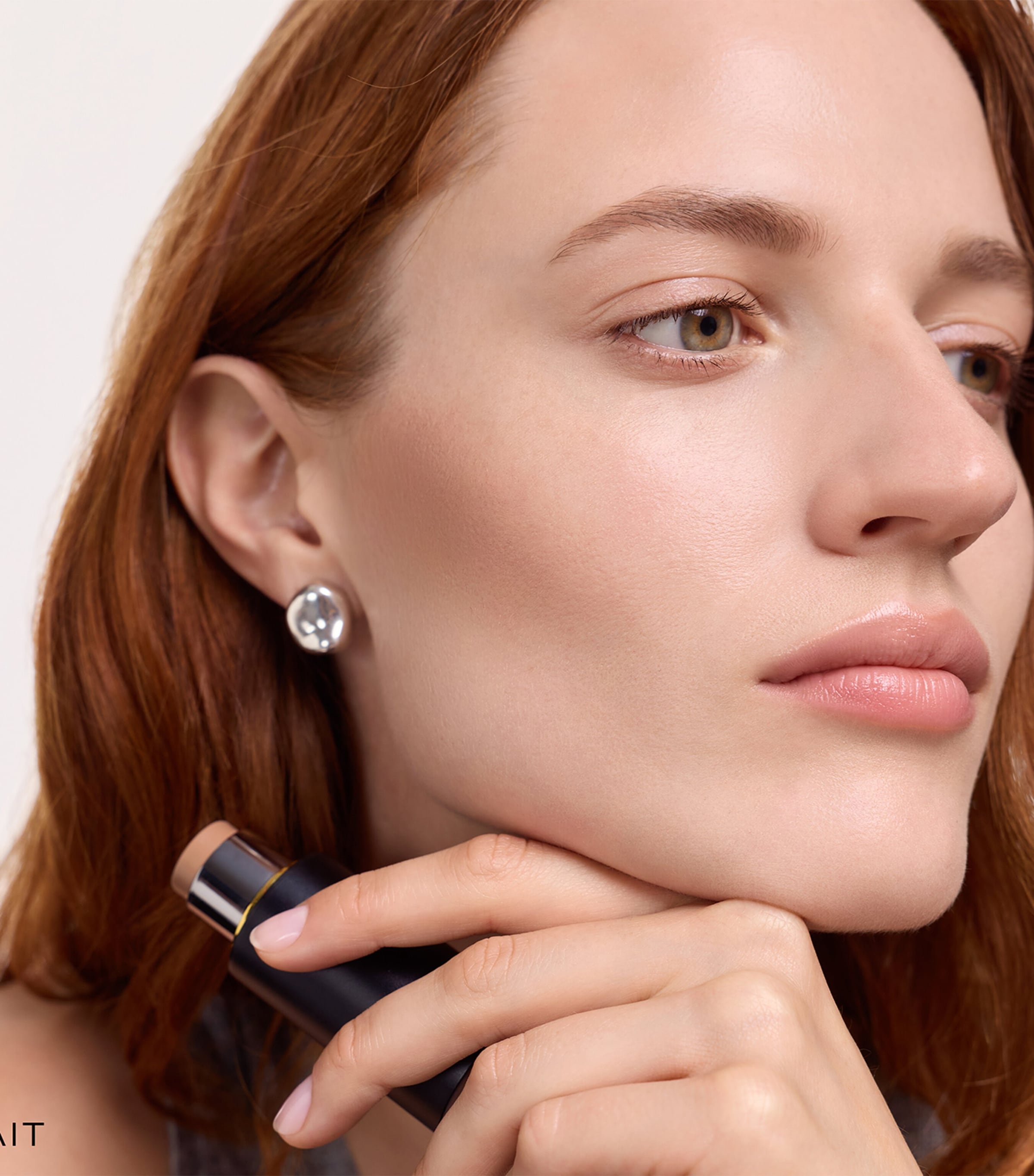 Face Trace Contour Stick AU LAIT Image 2