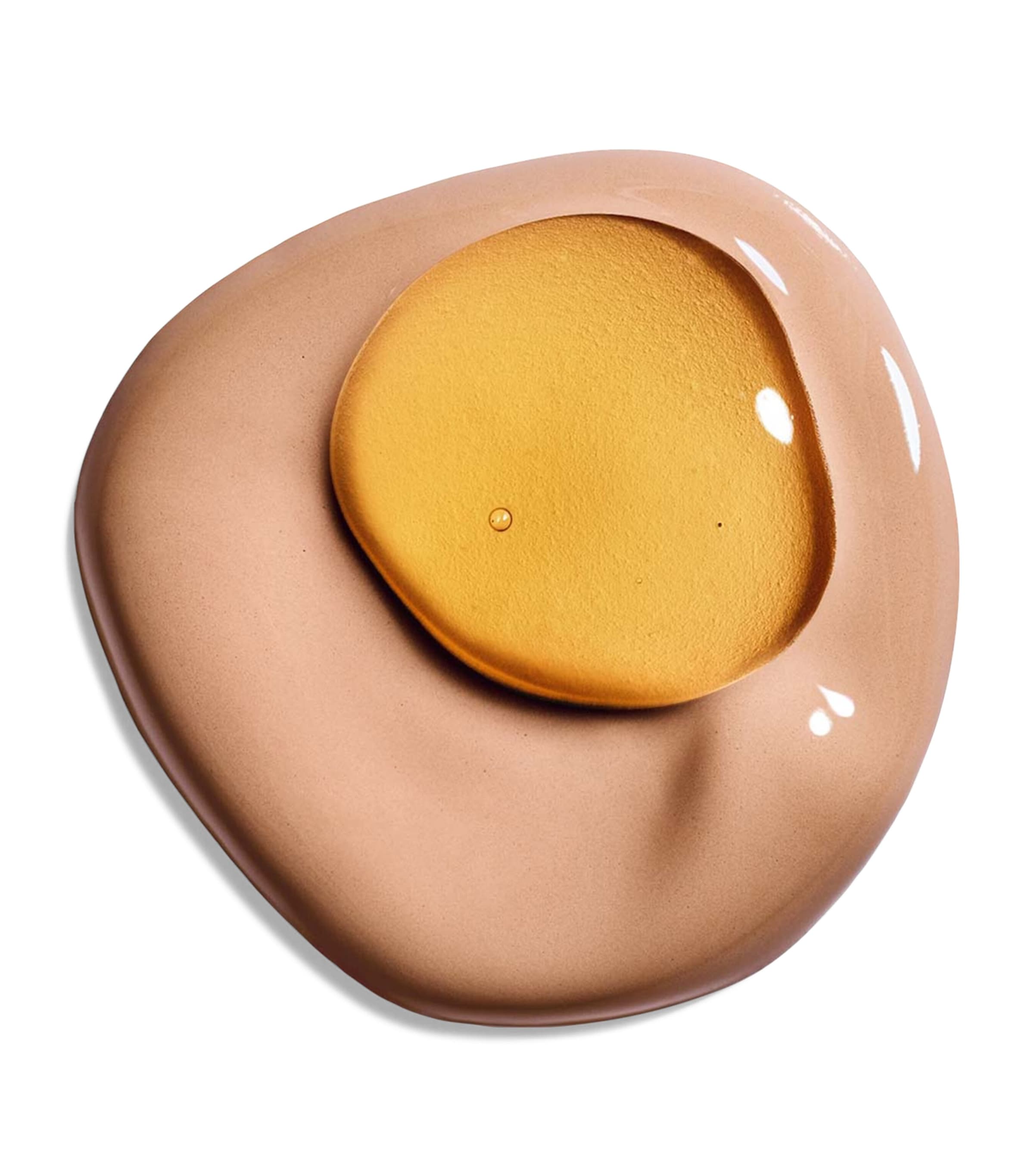 Clarins Double Serum Foundation Image 4